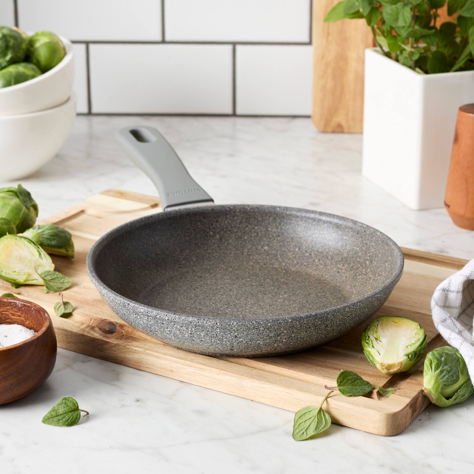 Alt View 3. ZWILLING - ZWILLING Parma Plus 8-inch Aluminum Nonstick Fry Pan - Grey 8-inch.