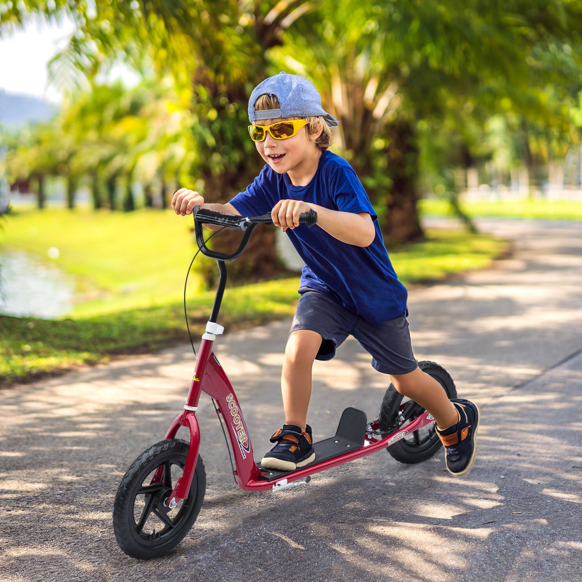 Angle. Homcom - Kick Scooter for kids 5-12, big wheel, adjustable height handlebar, non-slip footplate, rear brake - Red.