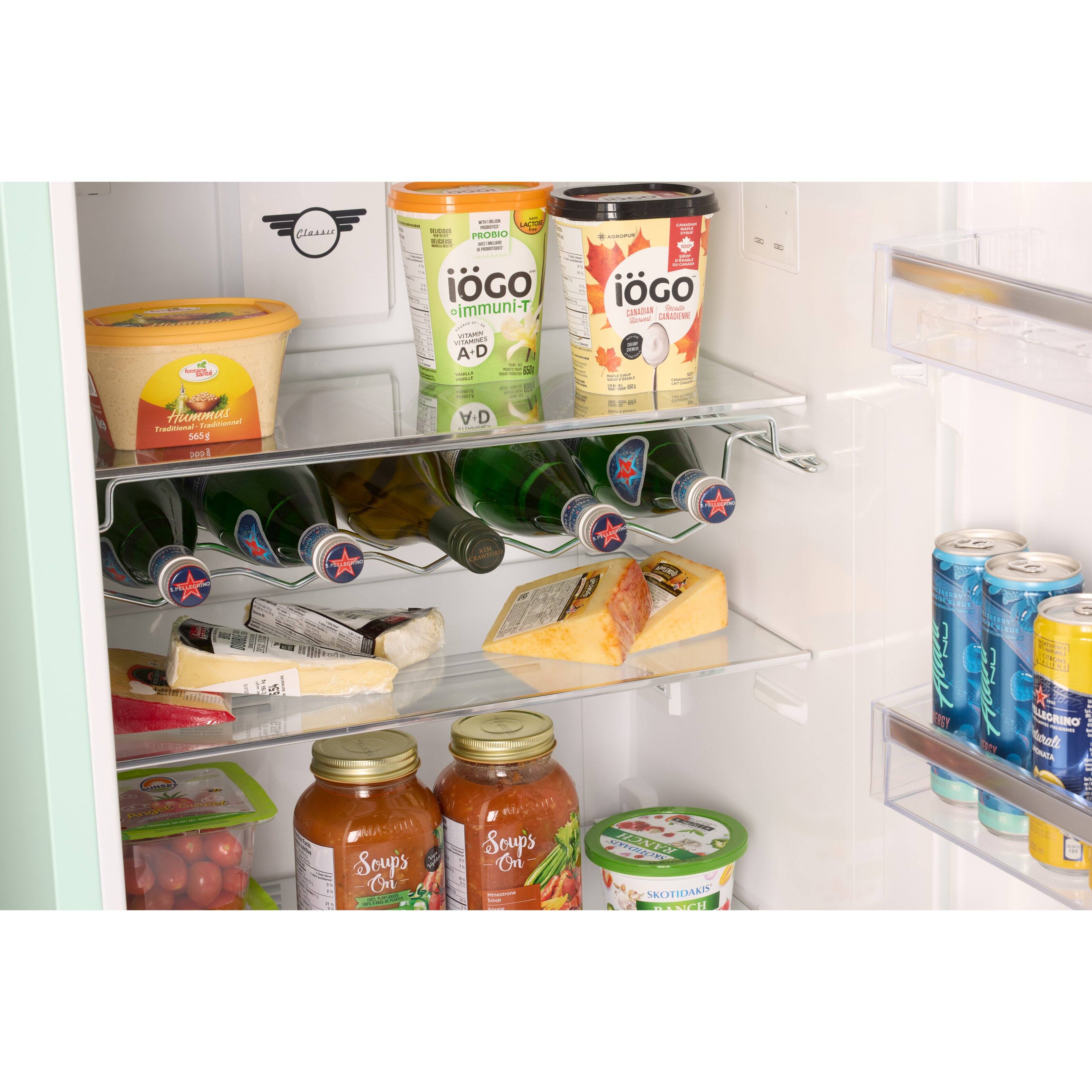 Unique Appliances 24 in. Wide Classic Retro 11 cu.ft. Top Freezer