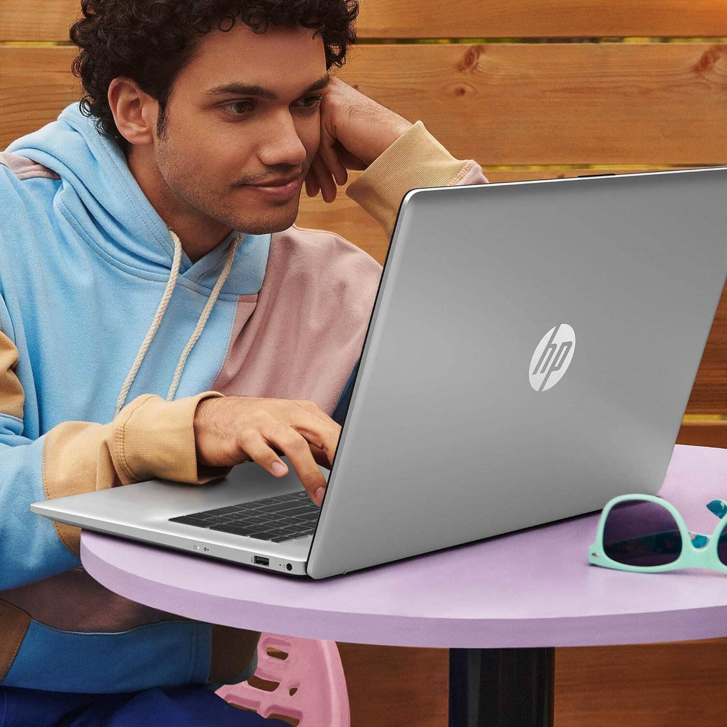 Alt View 8. HP - 17.3" Full HD Laptop - Intel Core i7 1355U 2023 - 16GB Memory - 1TB SSD - Natural Silver.