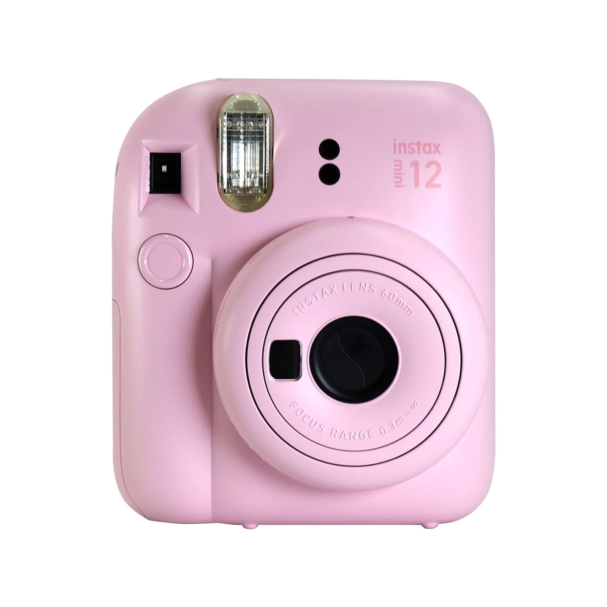 instax mini 12  
instax lens 60mm  
focus range 0.3m~∞