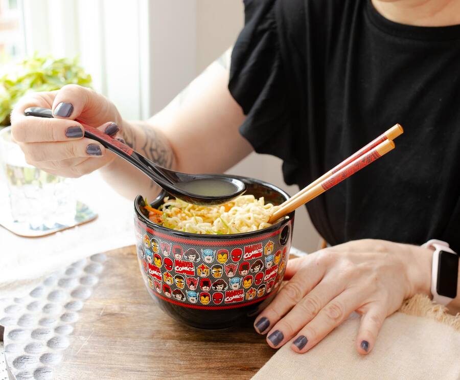 Marvel Spoon Rest Marvel Comics Superheroes 20 Ounce Ramen Bowl With Chopsticks and Spoon ...