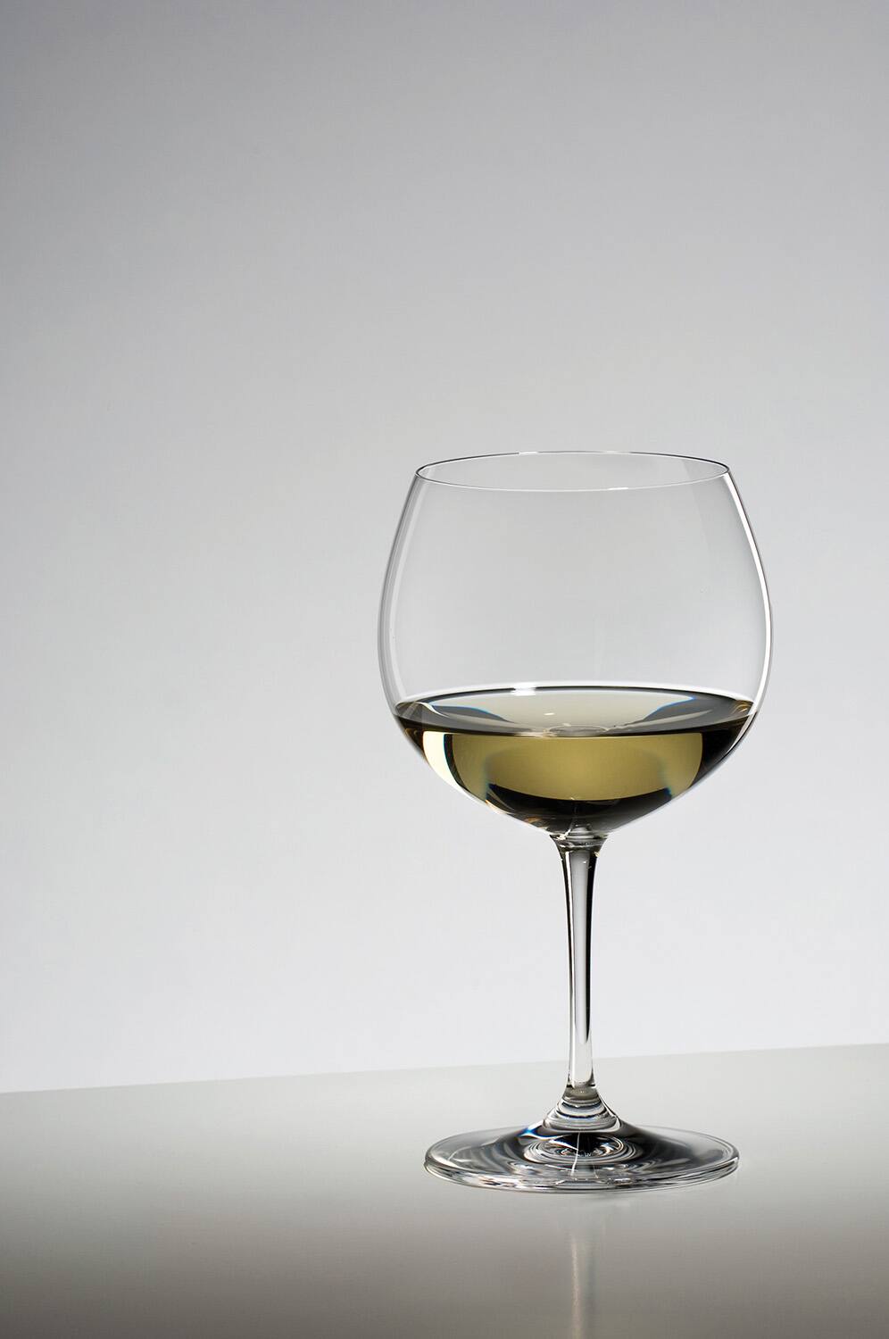 Alt View 1. Riedel - Vinum Oaked Chardonnay Wine Glass, Set of 2 - Clear.