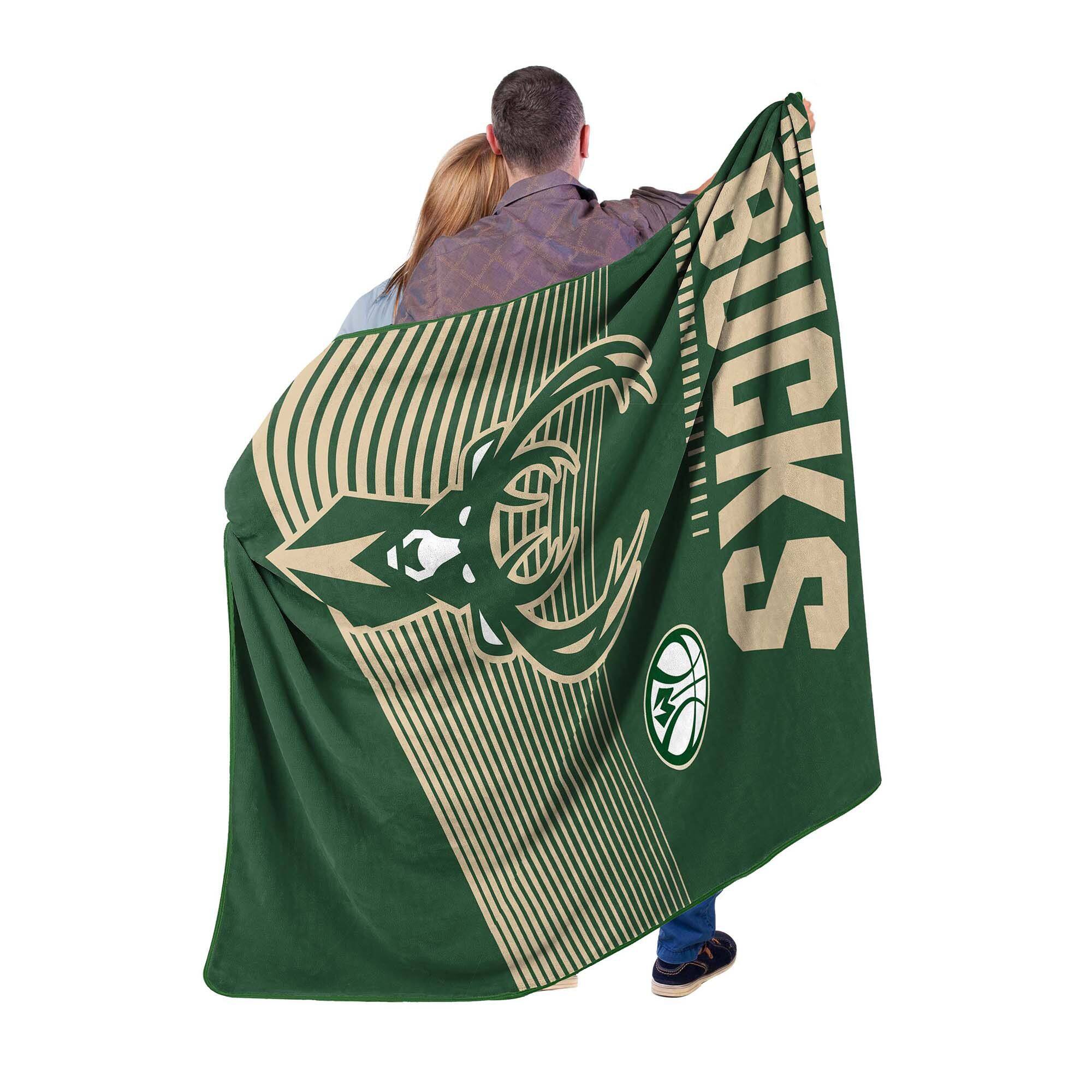 Angle. Sweet Home Collection - NBA Milwaukee Bucks 60" x 80" Raschel Throw Blanket - Green.
