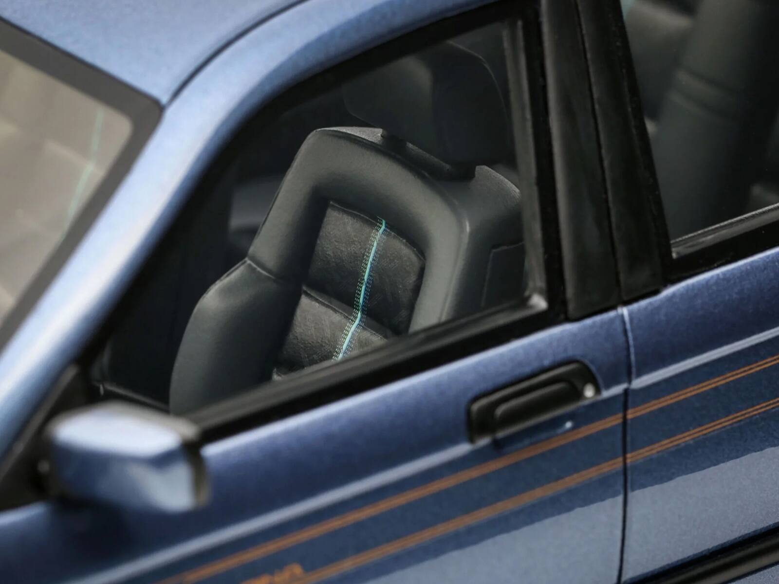 Alt View 2. Otto Mobile - 1992 BMW Alpina B6 2.8 Alpina Blue Metallic Limited Edition to 2500 pieces Worldwide 1/18 Model Car by Otto Mobile.
