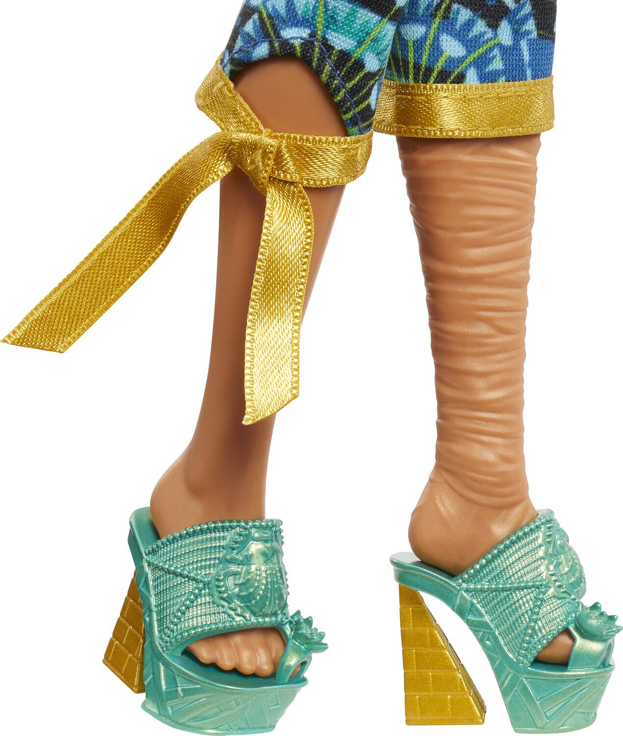 Alt View 3. Mattel - Mattel - Monster High Monster Fest Cleo De Nile Fashion Doll with Festival Outfit - Mattel.