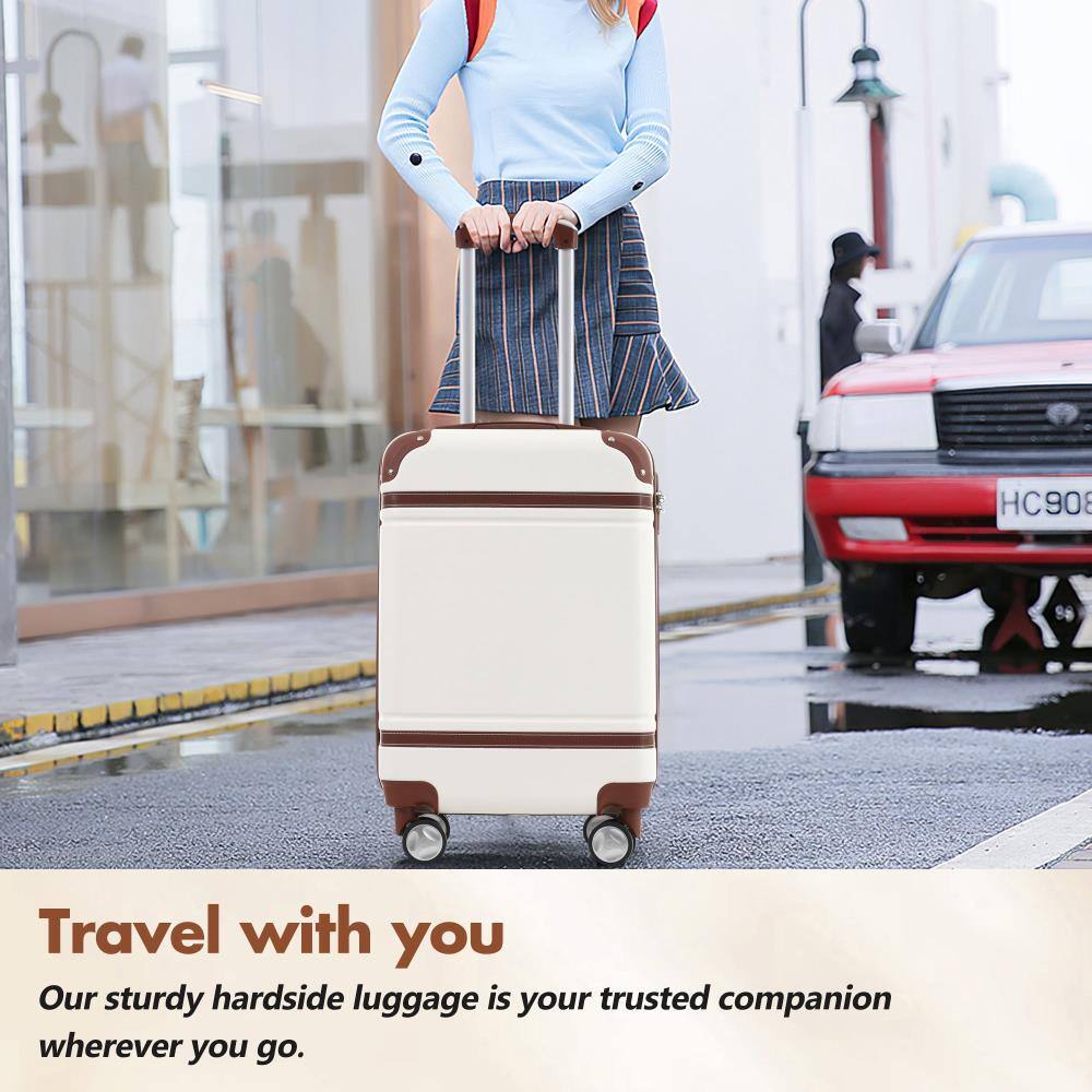 Travel with you  
Our sturdy hardside luggage is your trusted companion wherever you go.