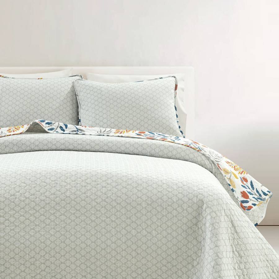 Back. Hivvago - Full/Queen Botanical Bohemian Floral Lightweight 3 Piece Quilt Set - Multicolor.