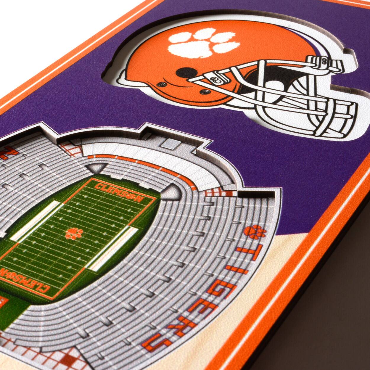 CLEMSON  
TIGERS