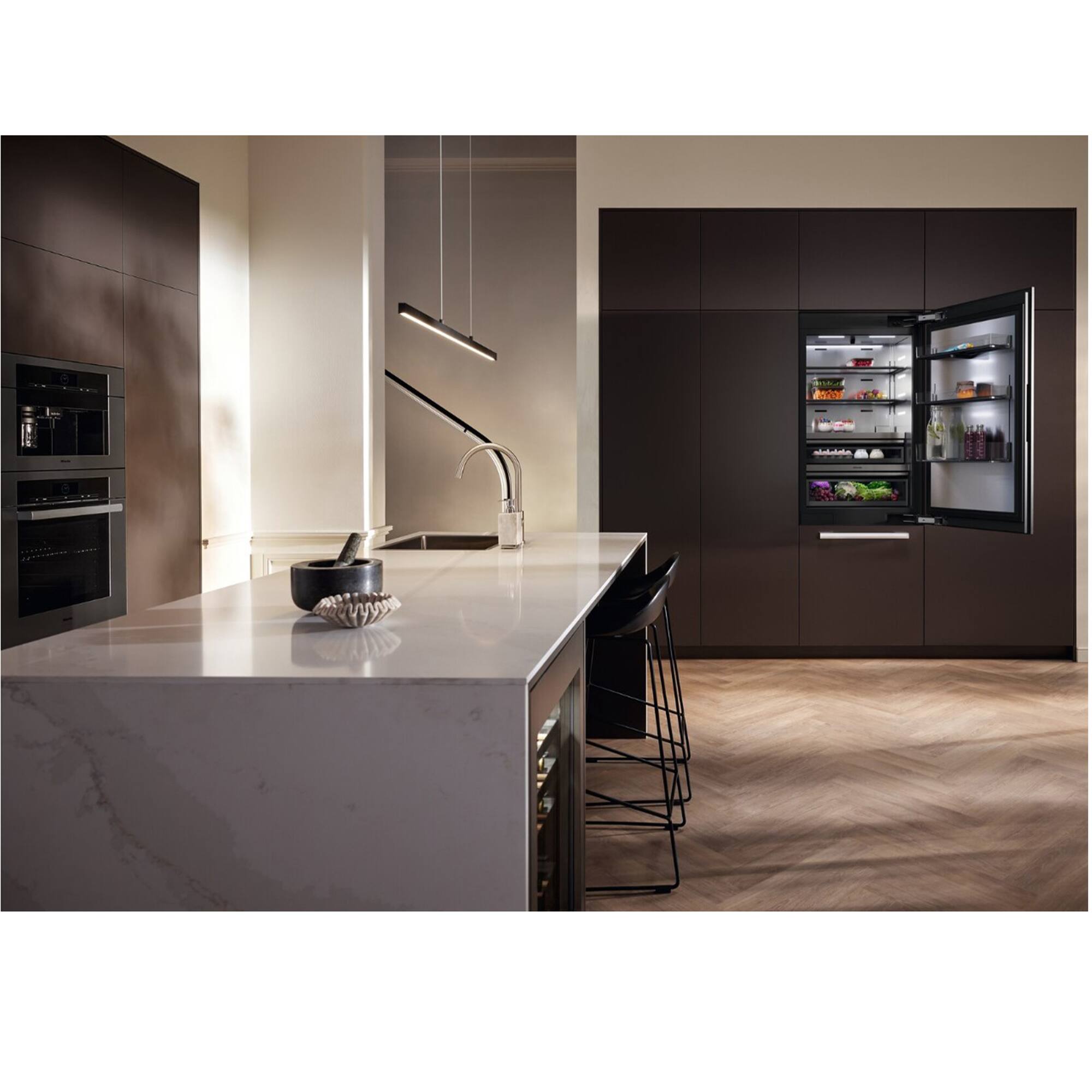 Alt View 12. Miele - KFMC 3836 R 30"  16.5 Cubic Feet Bottom Mount MasterCool Fridge-Freezer - Panel Ready.