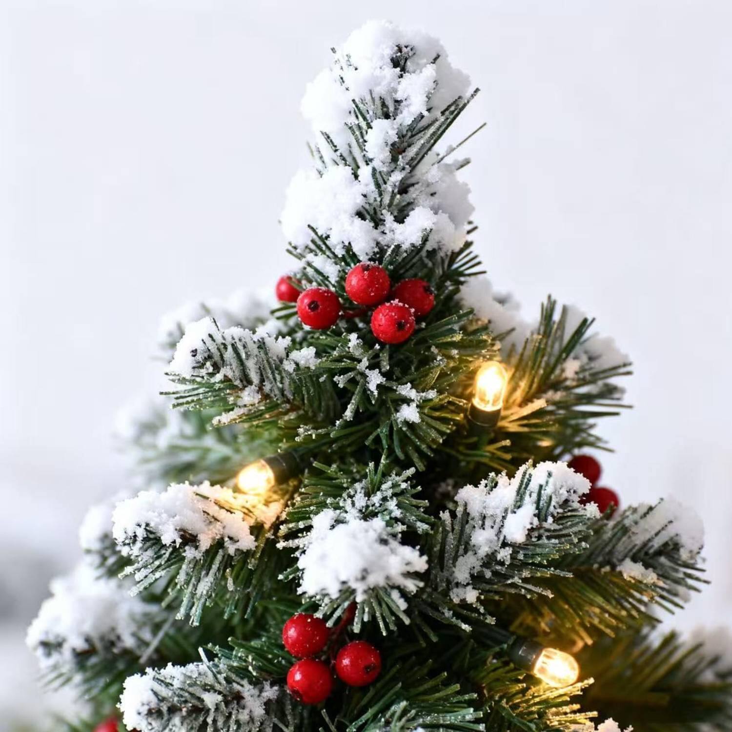 Left. Acekool - 6 Ft Artificial Christmas Trees with Lights, Christmas Decorations Tree, Green - Green.