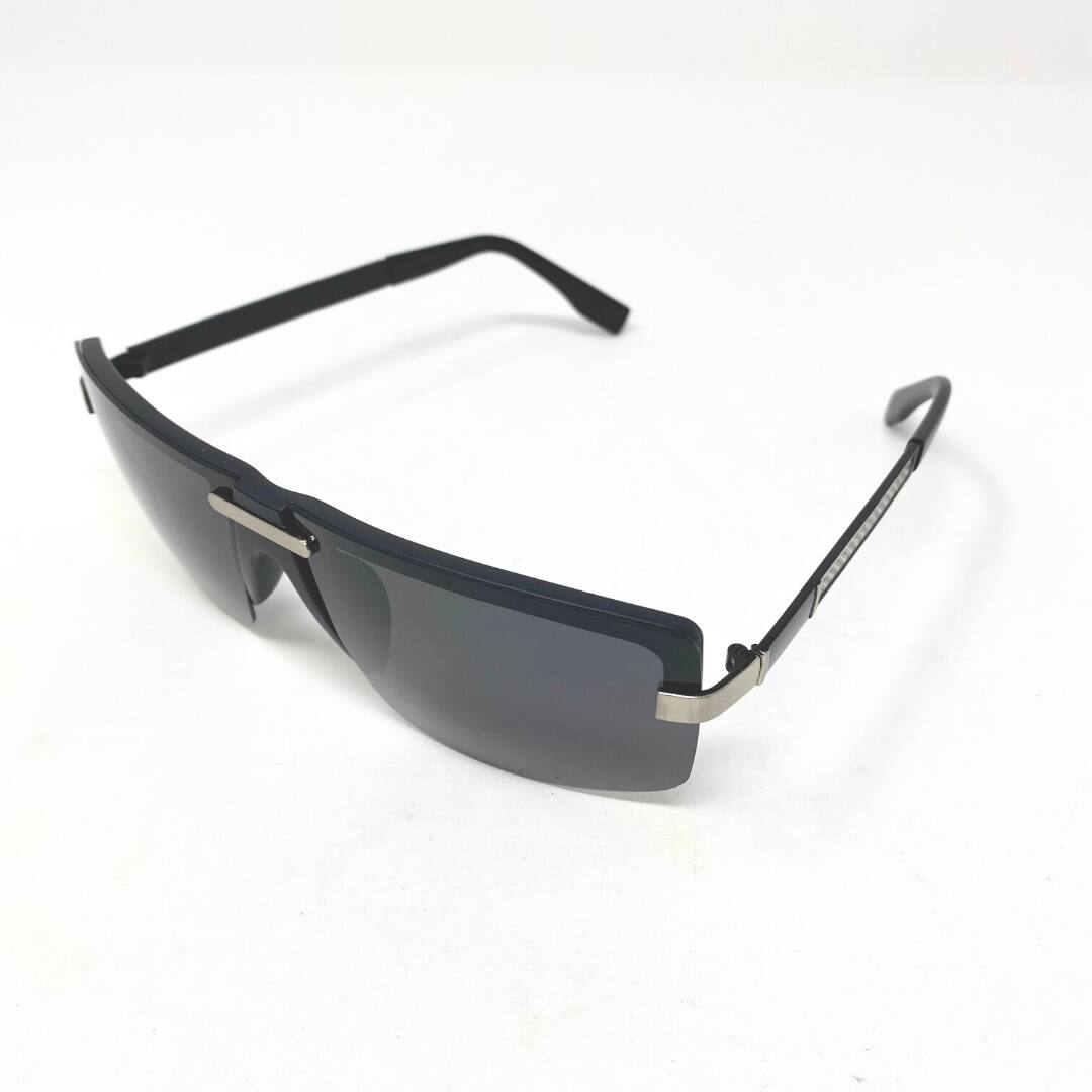 Angle. Youzey Retail - Hindsight and Trim Sunglasses with Polarized Lens - Black.