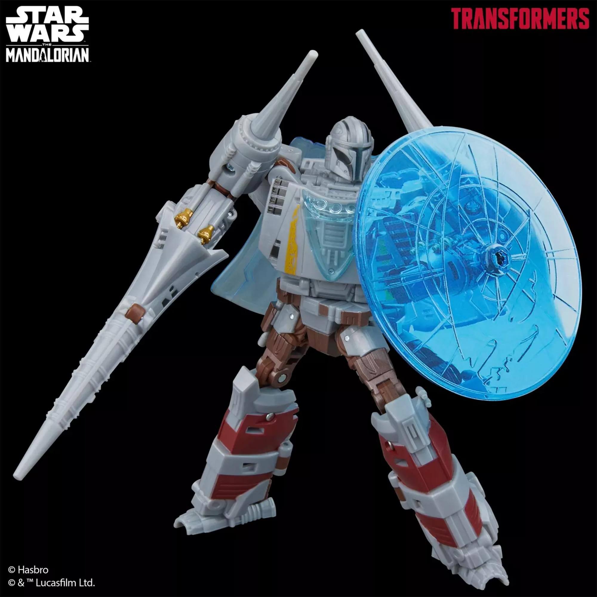 STAR WARS: MANDALORIAN  
TRANSFORMERS  
Hasbro  
© & ™ Lucasfilm Ltd.