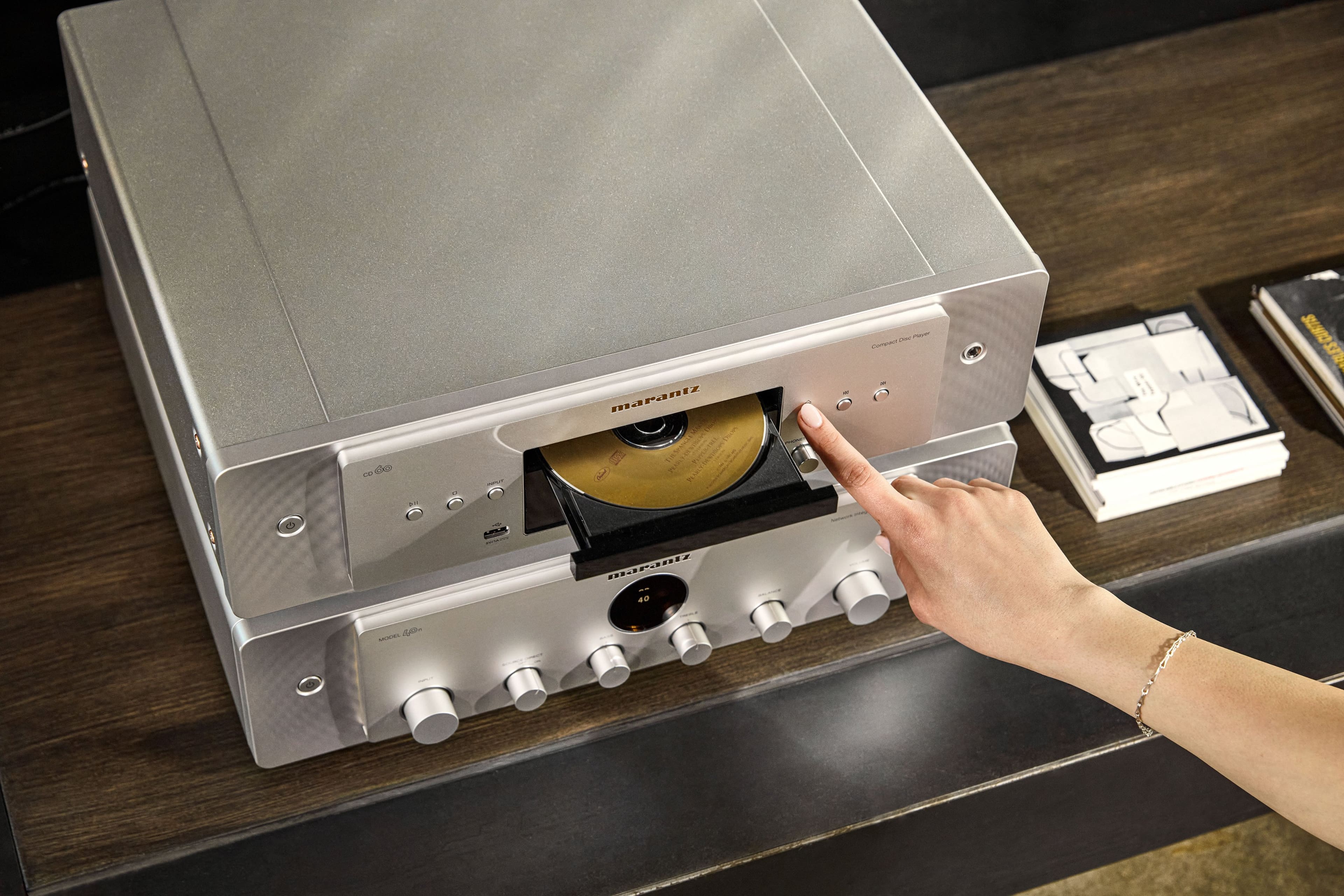 Alt View 14. Marantz - CD60 CD Player with HDAM + HDAM-SA2 - Silver Gold.