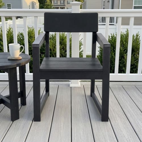 Anysun - HDPE Outdoor Patio Armchair with Integrated Backrest and Supportive Armrests - Black