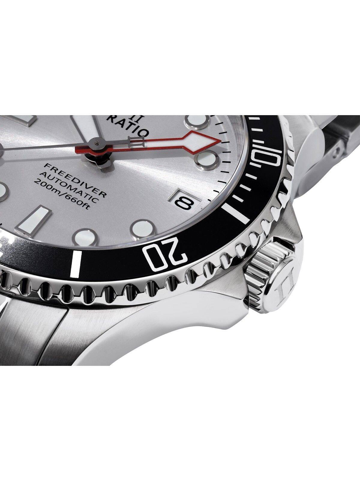 11 RATIO  
FREEDIVER AUTOMATIC 200m/660ft  
20