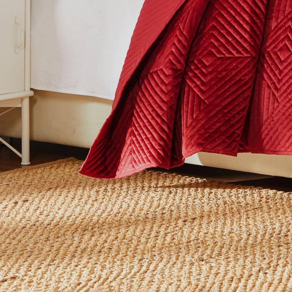 Alt View 3. Greenland Home Fashions - Greenland Home Fashion Riviera Velvet Quilt Set 3 Pieces Quilt Set Including Pillow Sham King/California King Red - Red.