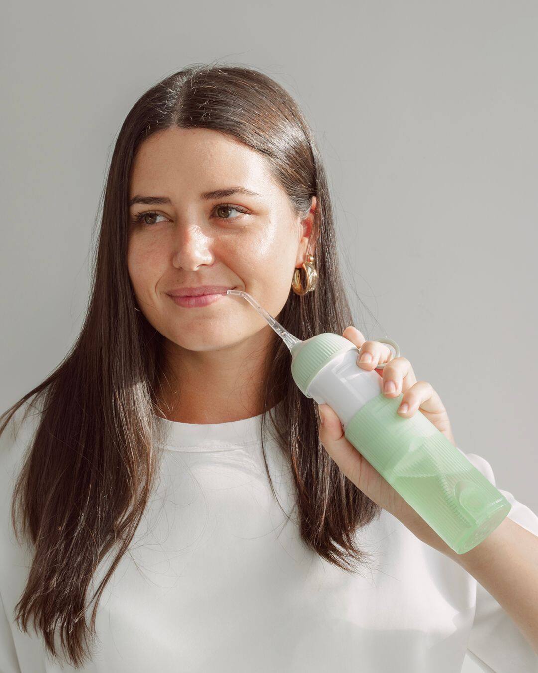 Left. Be Lucent - Water Flosser.