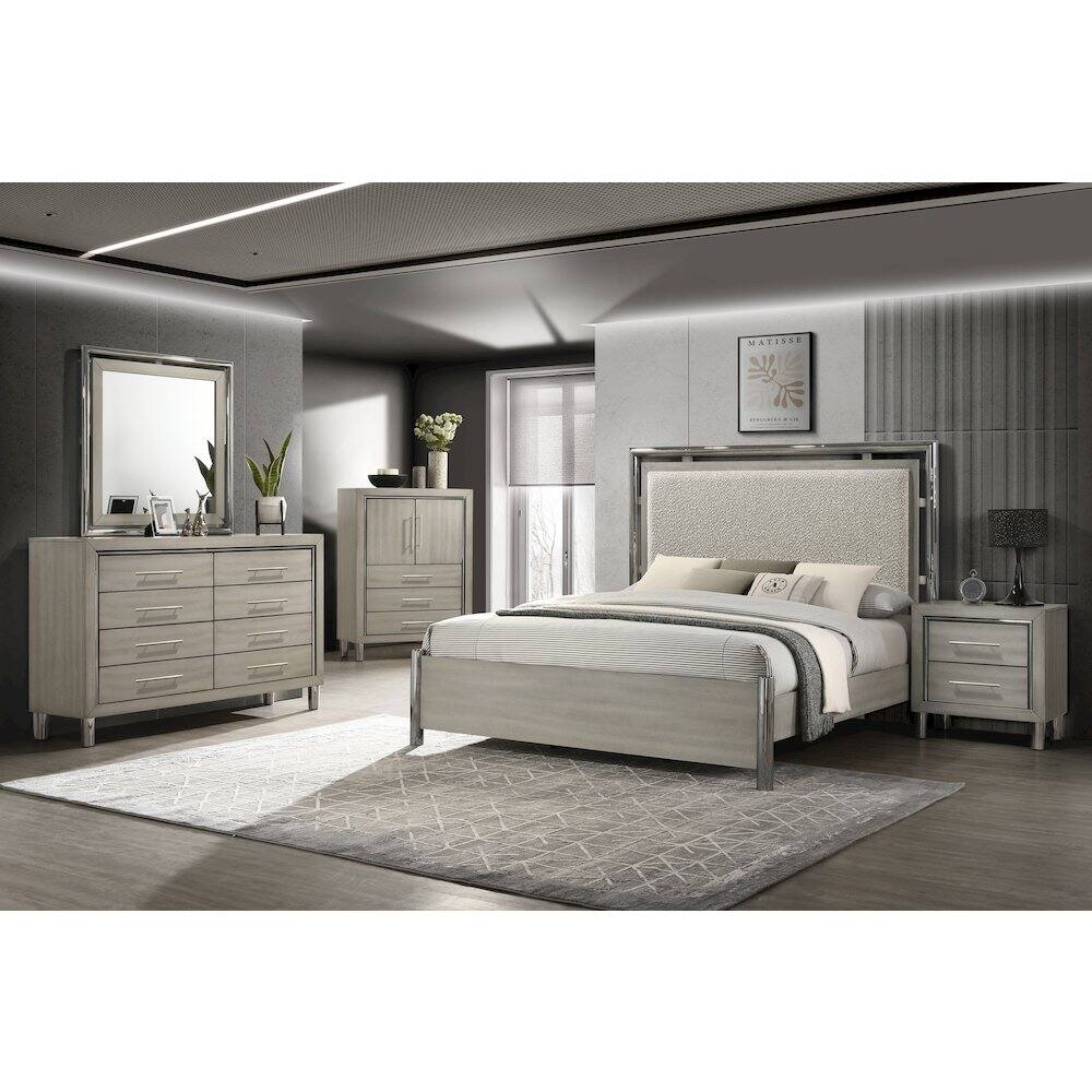 Angle. New Classic Furniture - Lennox 5Pc Wood Bedroom Set w Chest in Gray - Gray.