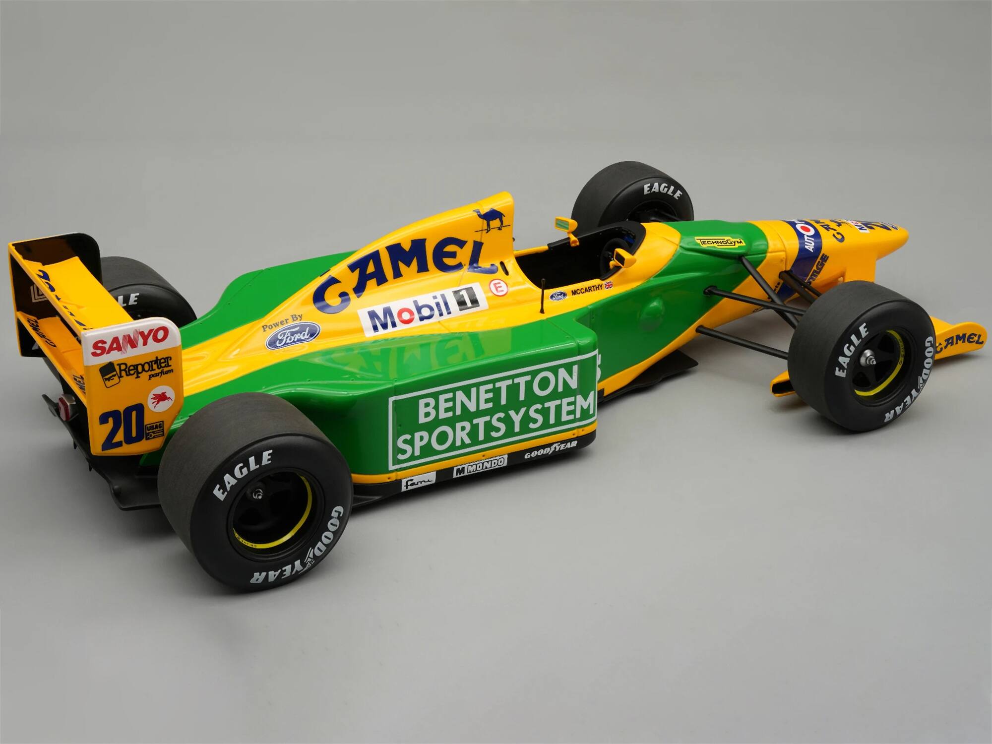 EAGLE TECHNOLOGY  
LE GAMEL  
Mobil 1 E  
MCCARTHY By Power GRINO  
SANYO  
Ford  
Reporter parfum  
BENETTON  
20th UEAO  
SPORTSYSTEM  
GOODYEAR  
M MONDO  
EAGLE  
fami  
GOODYEAR  
YEAR  
VILO  
9  
TLGE  
EAGLE  
CAMEL  
GOODYEAR
