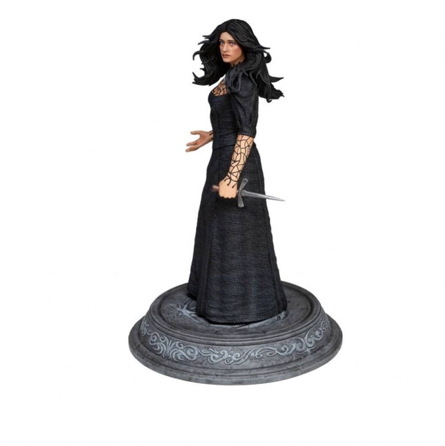 Alt View 1. Dark Horse Comics - Dark Horse - The Witcher - Yennefer Figure   - Collectibles - Multicolor.