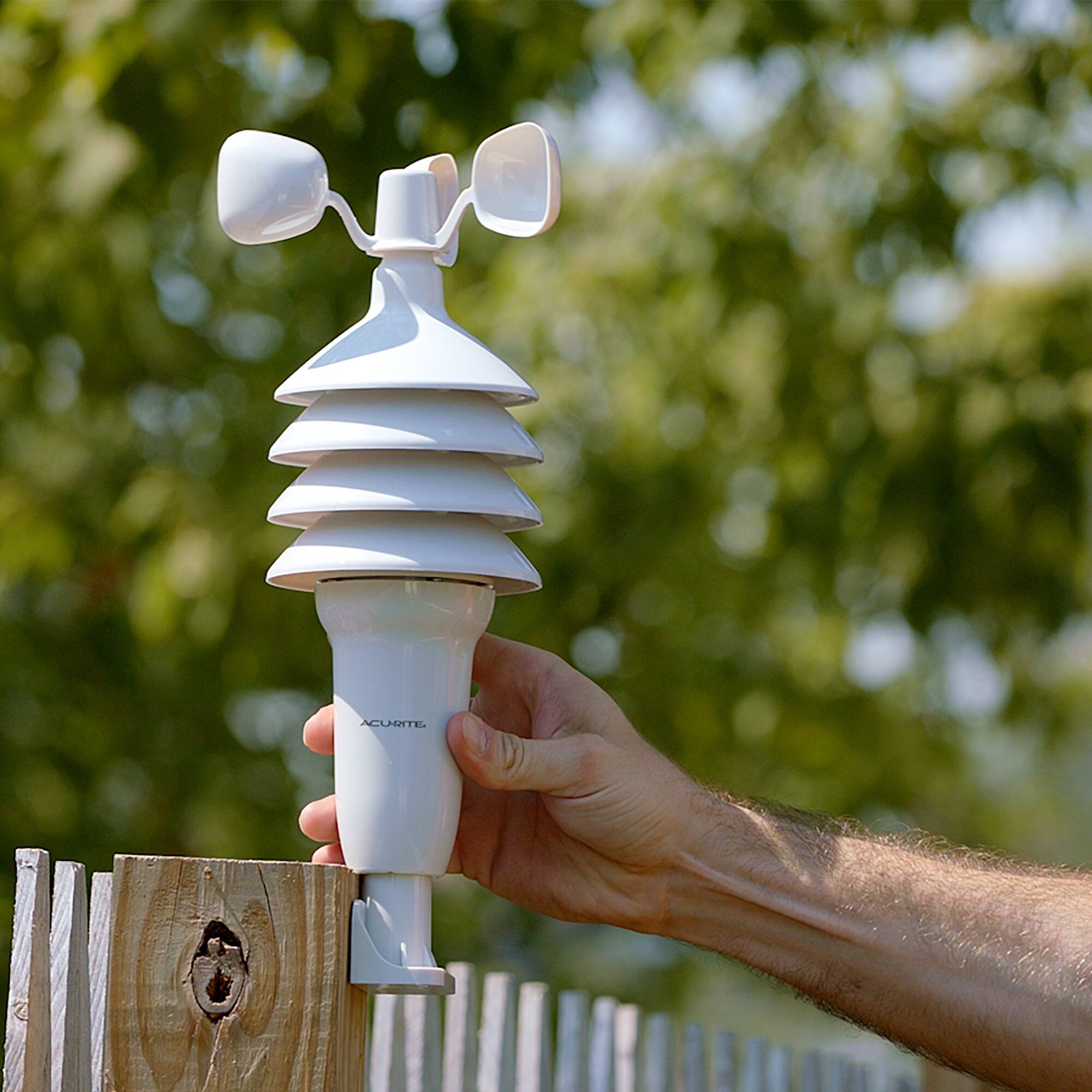 Alt View 16. AcuRite - Notos Weather Station - White/Black.