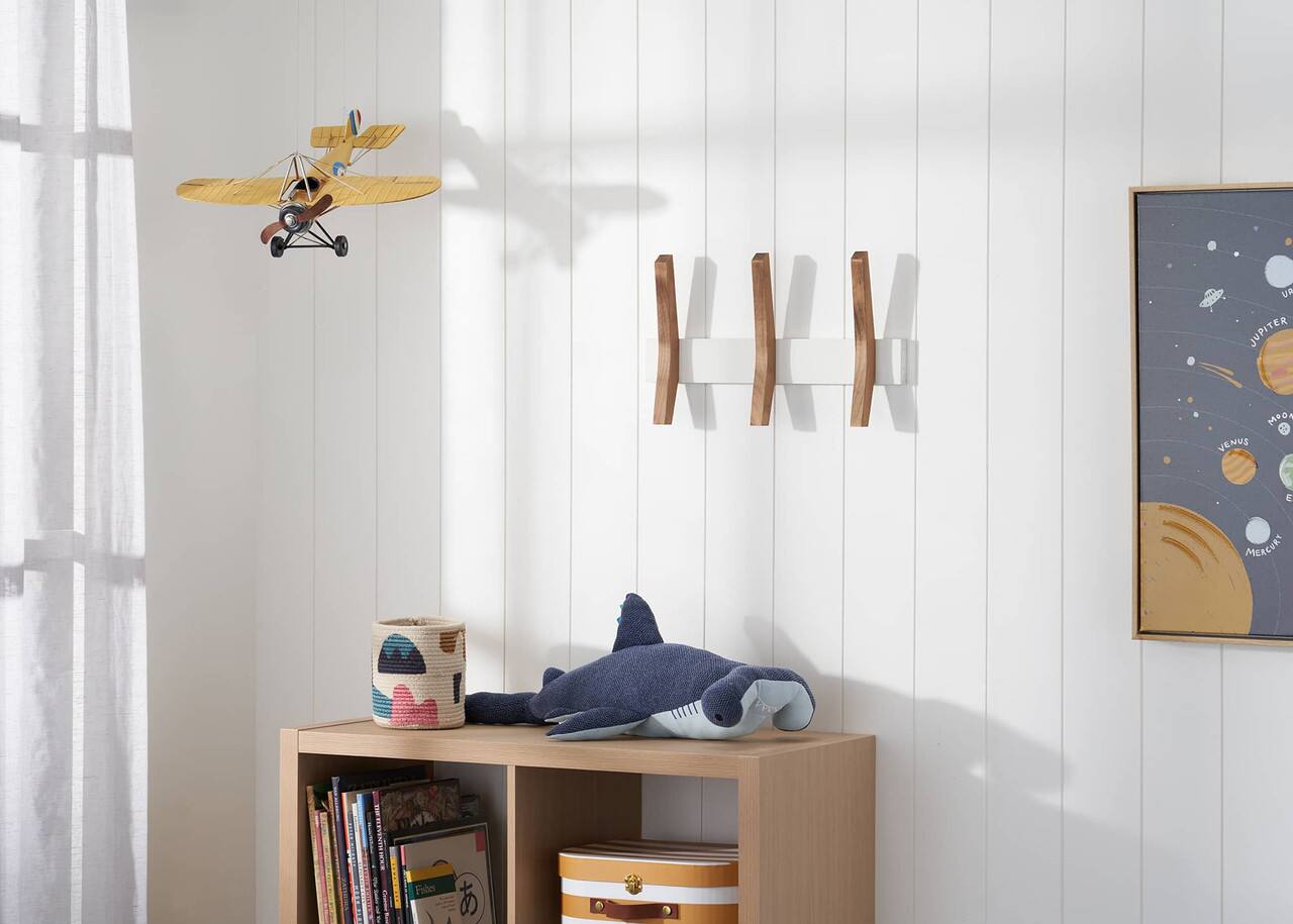 The text on the image reads: "KIK US JUPITER MOON VENUS EARTH MERCURY PLANETS".