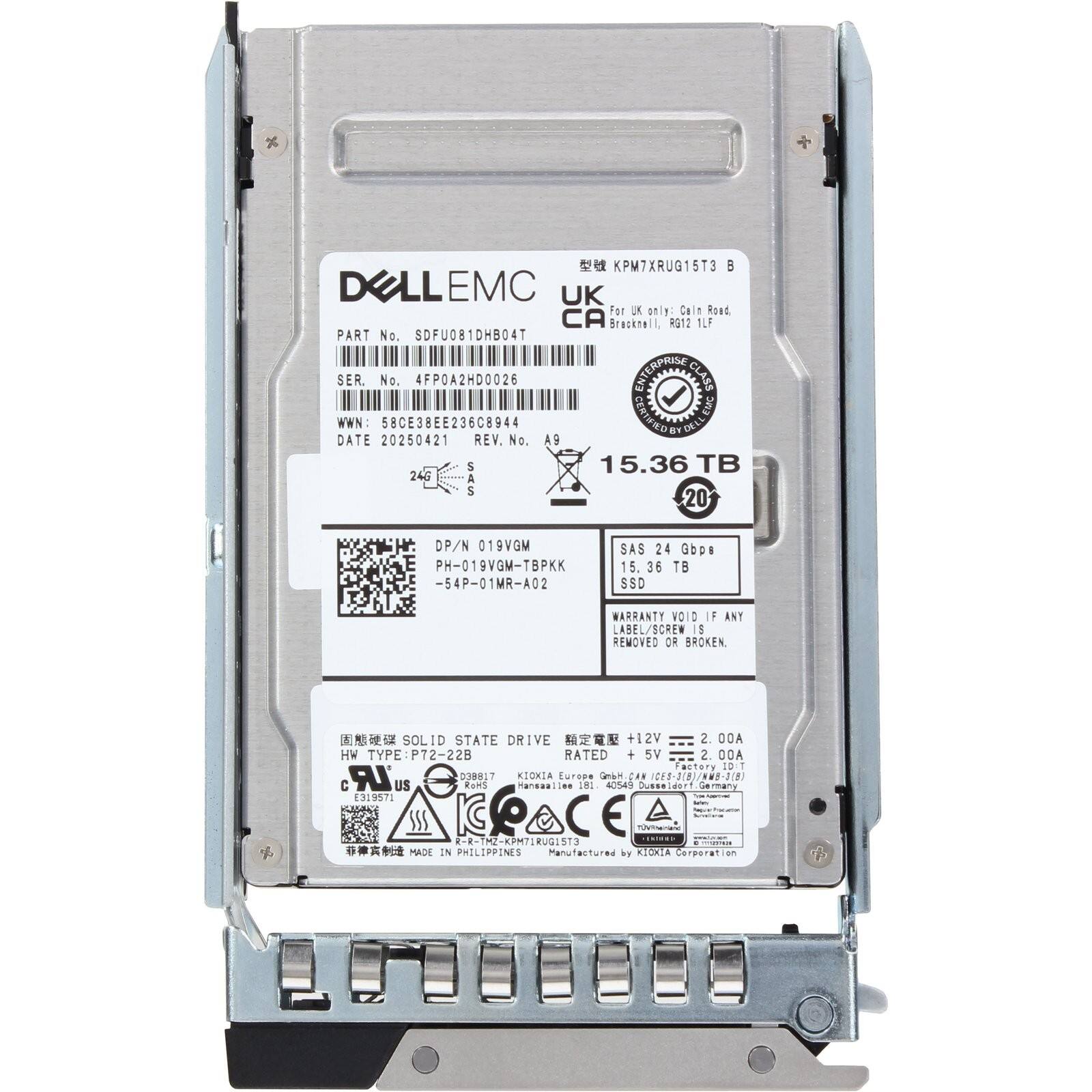 KPM7XRUQ15T3  
9  
DELL EMC UK  
For UK only: Calm Roat CA Bracknell RG12 1LF  
PART No. SDFU081DHB04T  
SER No. 4FPOA2HD0026  
ENTERPRISE CLASS CENTFEED EC  
WWN: 58CE3BEE236C8944  
DELL BT  
DATE 20250421  
REV. No. A9  
15.36 TB  
24G  
S 20  
DP/N 019VGM  
PH-019VGM-TBPKK -54P-01MR-A02  
SAS 24 Gb/s  
15.36 TB SSD  
WARRANTY VOID IF ANY LABEL/SCREW IS REMOVED OR BROKEN  
SOLID STATE DRIVE  
+12V 2.00A  
DOA HW TYPE P72-22B  
RATED + 5V 2.00A  
10:1 LR X17  
KIOXIA Europe GmbH