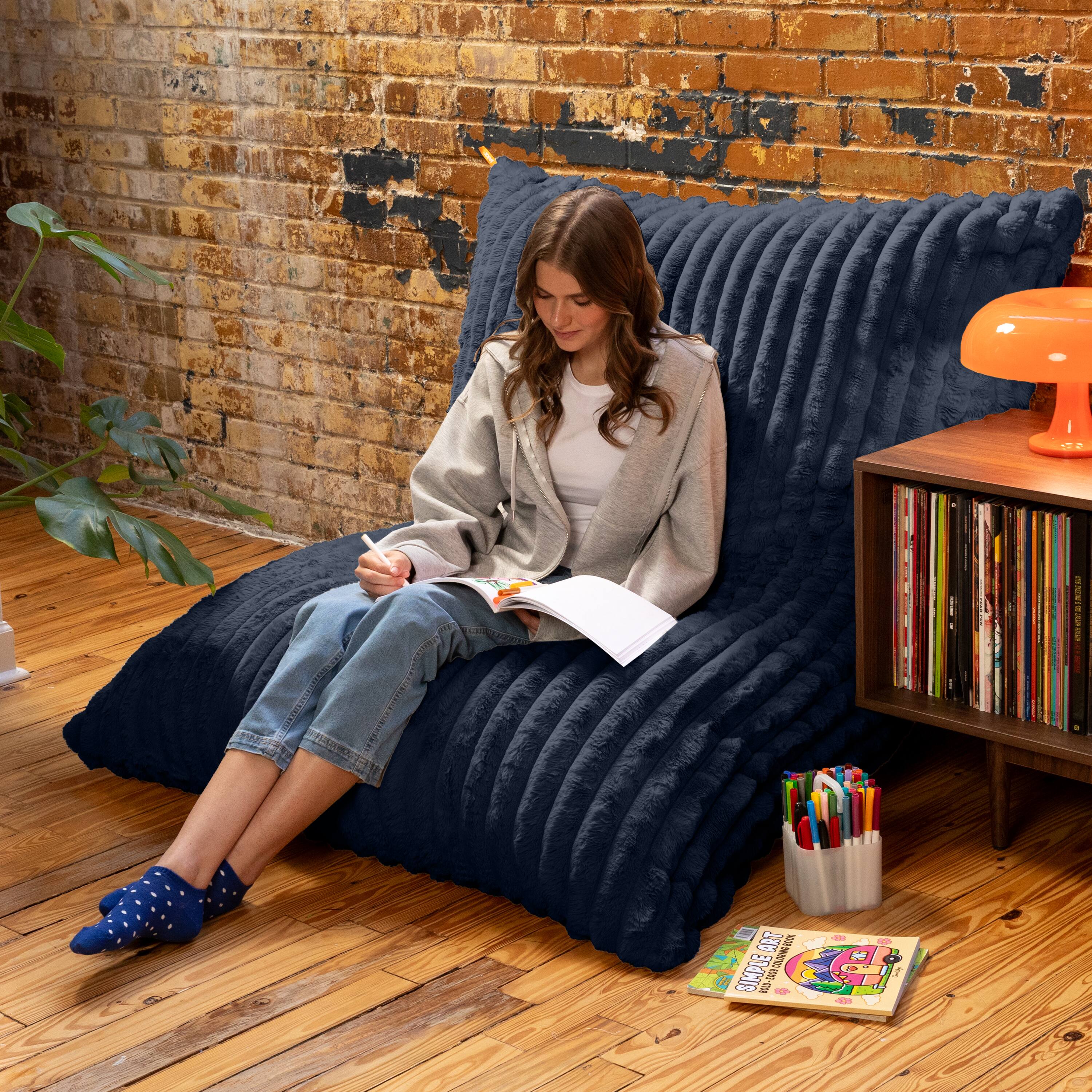 Sure, here is the corrected and grouped text:

- D'ART 2017
- SIMPLE B
- a - de
- COLORING BOOK
- COLORING BOOK
- COLORING BOOK