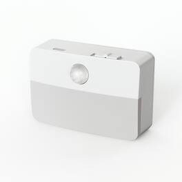 Jandcase - 0.6W Battery Operated Motion Sensor Night Light, 3000K Warm Glow, Square Design, Magnetic Mount, ON/OFF/AUTO - White