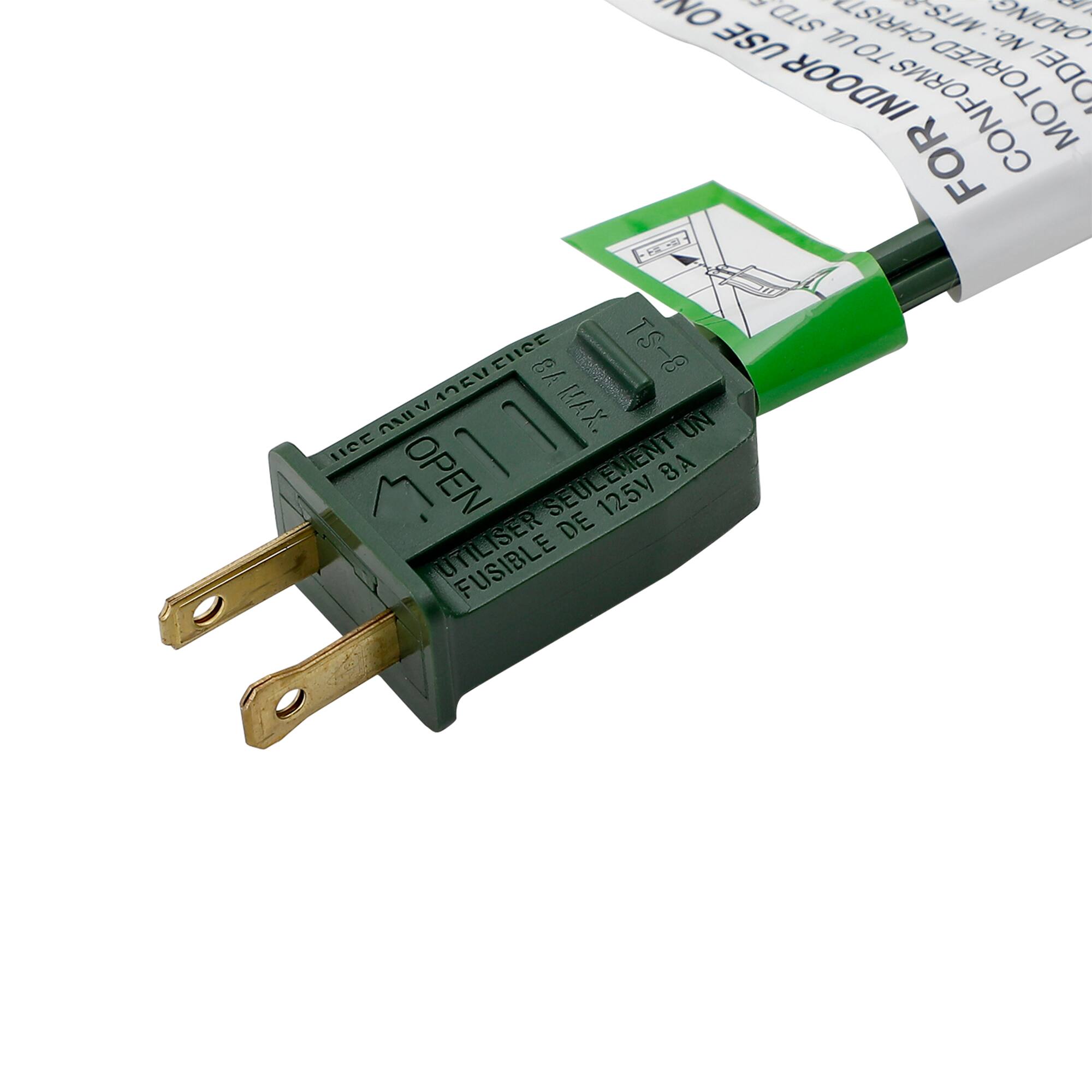 Sure, here is the corrected and grouped text from the image:

---

**On the Plug:**
- UTILISER FUSIBLE DE 125V 8A
- MAX. 11A

**On the Cord:**
- NO 2 USE STD UL CHRIST MTS. LOADING No. TO INDOOR CONFORMS MODEL FOR - 11 TS-8 S 1 8 8- 12EV sI V 11 MAX. UN 1S MENT OPEN SEULEMENT BA 11 125V DE FUSIBLE

**On the Label:**
- Faire attention à ce que le fil est bien inséré dans la fente
- Utiliser un fusible de 125V 8A
- Ne pas utiliser pour des appareils de plus de 11A
- Ne pas utiliser pour des appareils de plus de 11A
- Ne pas utiliser pour des appareils de plus de 11A

---

This text is grouped and corrected for clarity.