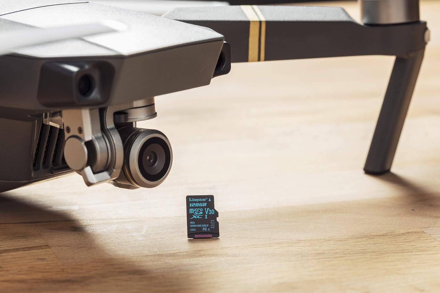 Kingston  
128GB  
microSDXC I  
V30  
SKU 00000-000 XOOLF  
COO RC x