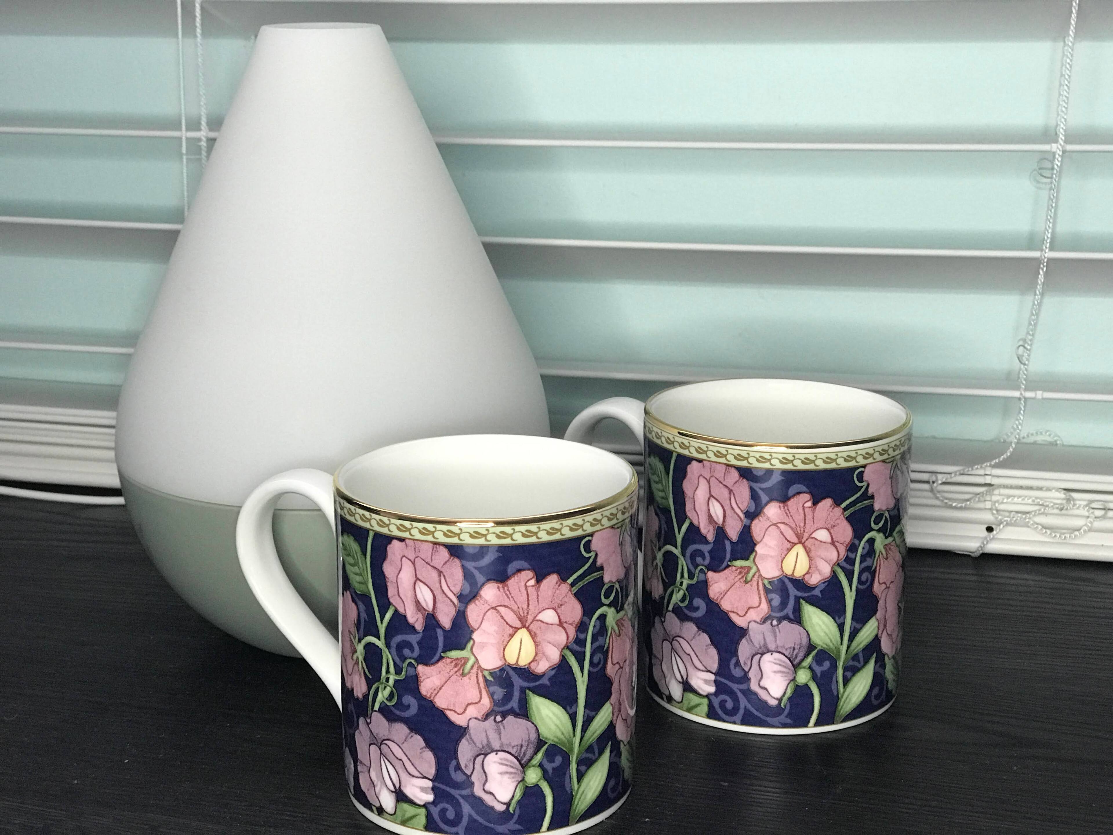 Left. Jiallo - Roy Kirkham THE CLASSIC COLLECTION FLORAL SCENTS LARCH MUGS - SWEET PEA   - Set of 6, Bone China Made in England - Mutli color.