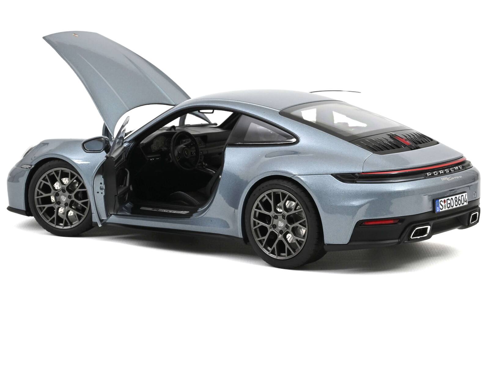 PORSCHE Cayenne S 8 GO8604