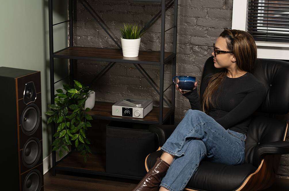 Alt View 4. Rotel - DX-5 25W 2-Ch Integrated Amplifier - Black.