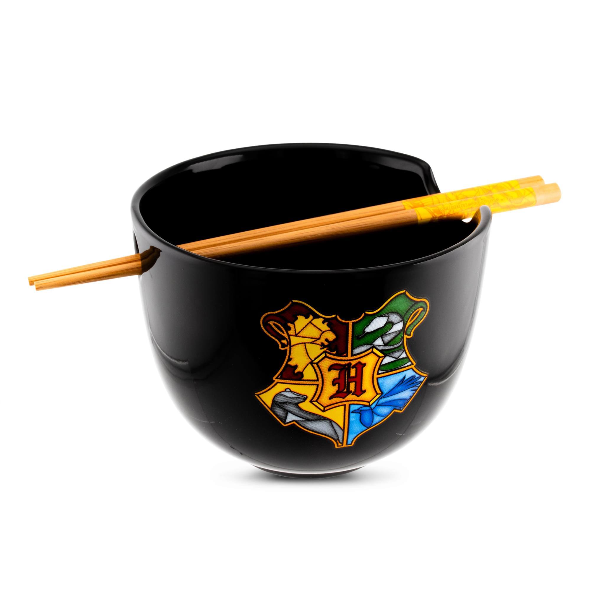 Alt View 1. Silver Buffalo - Harry Potter Hogwarts Crest 20-Ounce Ramen Bowl and Chopstick Set - Black.