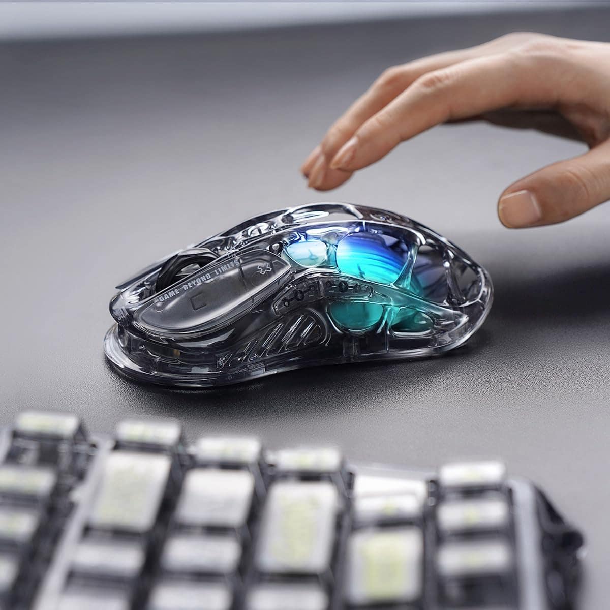 GravaStar Mercury M2 ワイヤレマウス (付属品完備・美品) GravaStar Mercury M2 Wireless Gaming Mouse with 26000 DPI, PAW3395