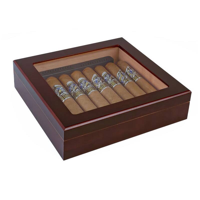 Angle. Prestige - Traveler Glasstop Humidor (Cherry) - Cherry Finish.