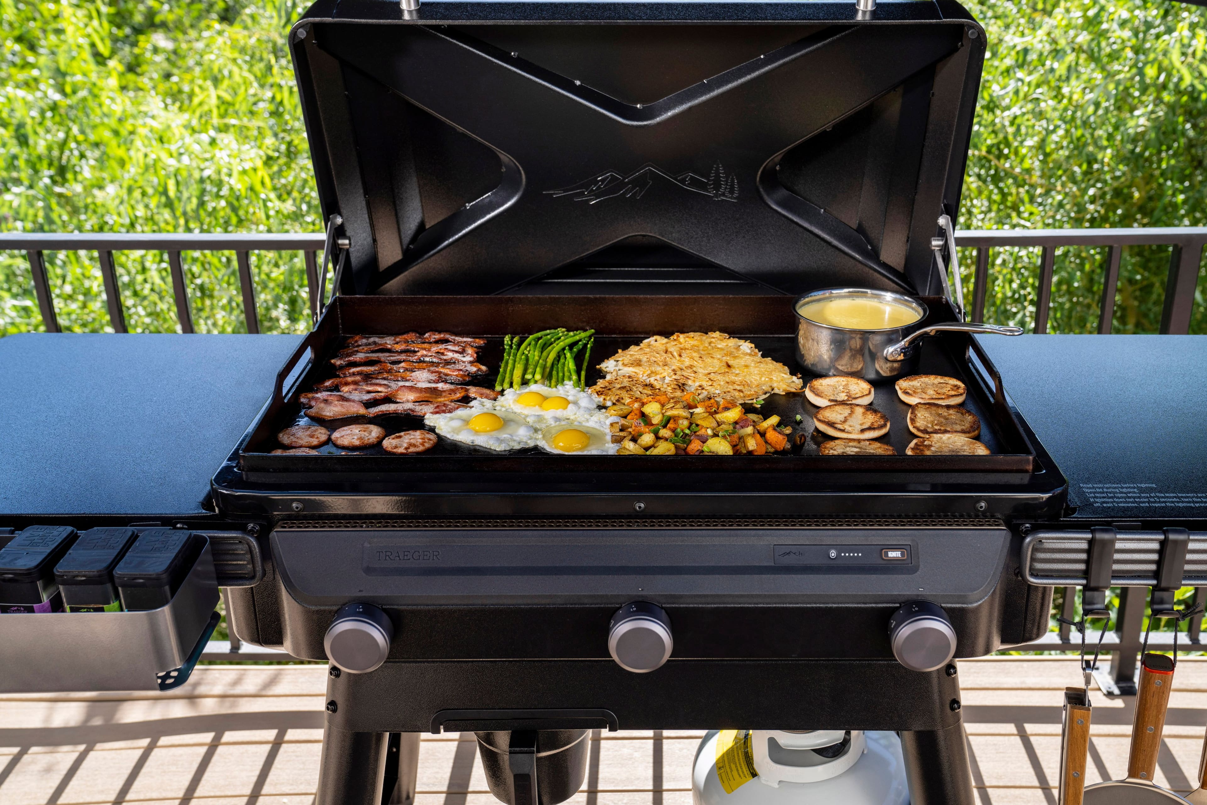 Alt View 13. Traeger Grills - Flatrock Flat Top Gas Grill - Black.