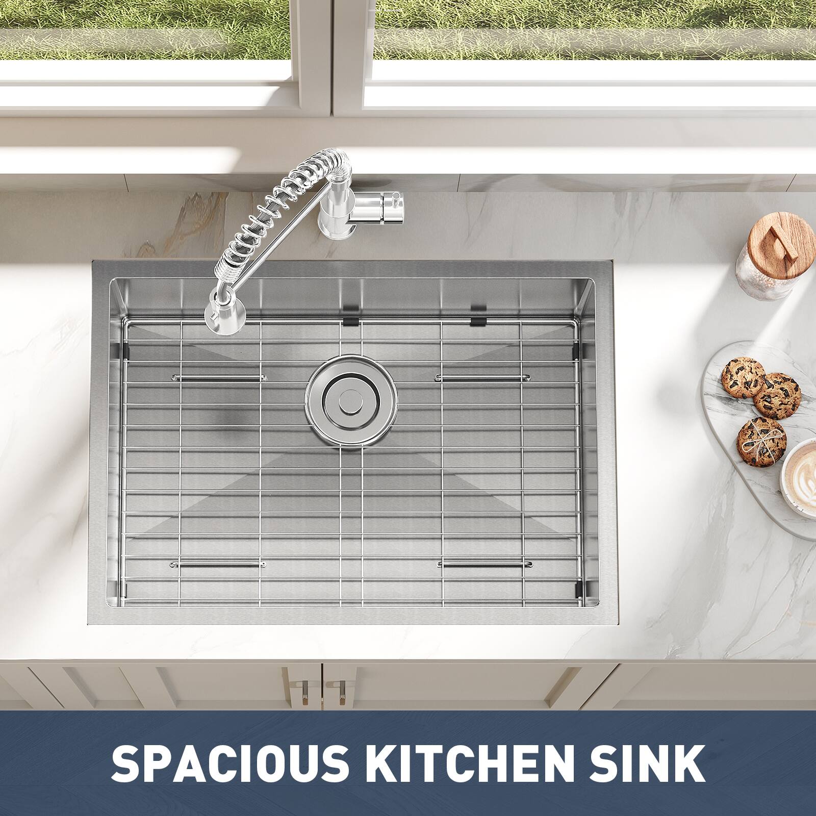 SPACIOUS KITCHEN SINK