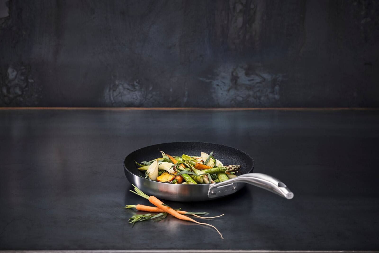 Alt View 5. Scanpan - CS+ 2-Piece Nonstick Fry Pan Set, 8" & 10.25", Stainless Steel, Induction Ready - Silver.