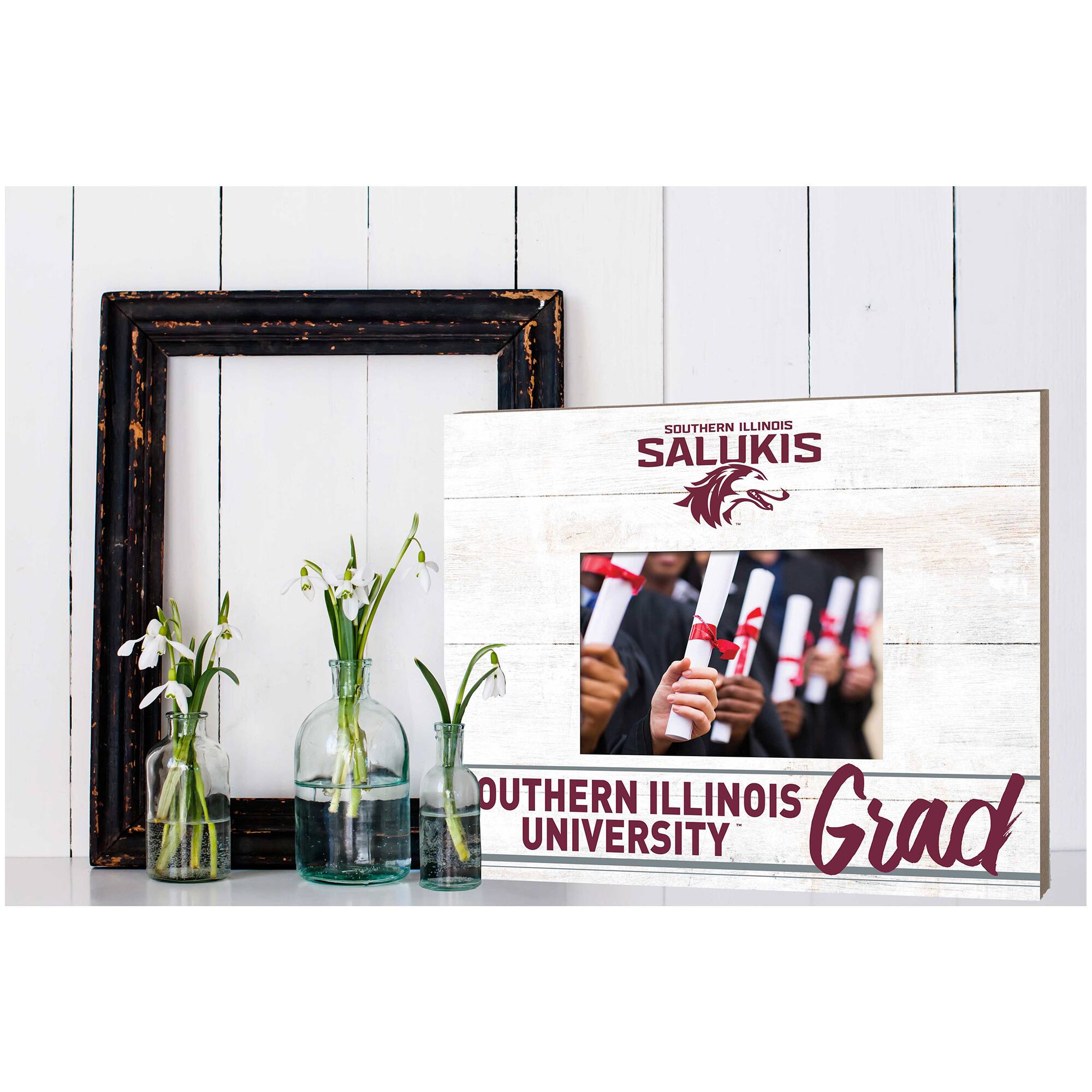 SOUTHERN ILLINOIS SALUKIS  
SOUTHERN ILLINOIS UNIVERSITY  
Grad