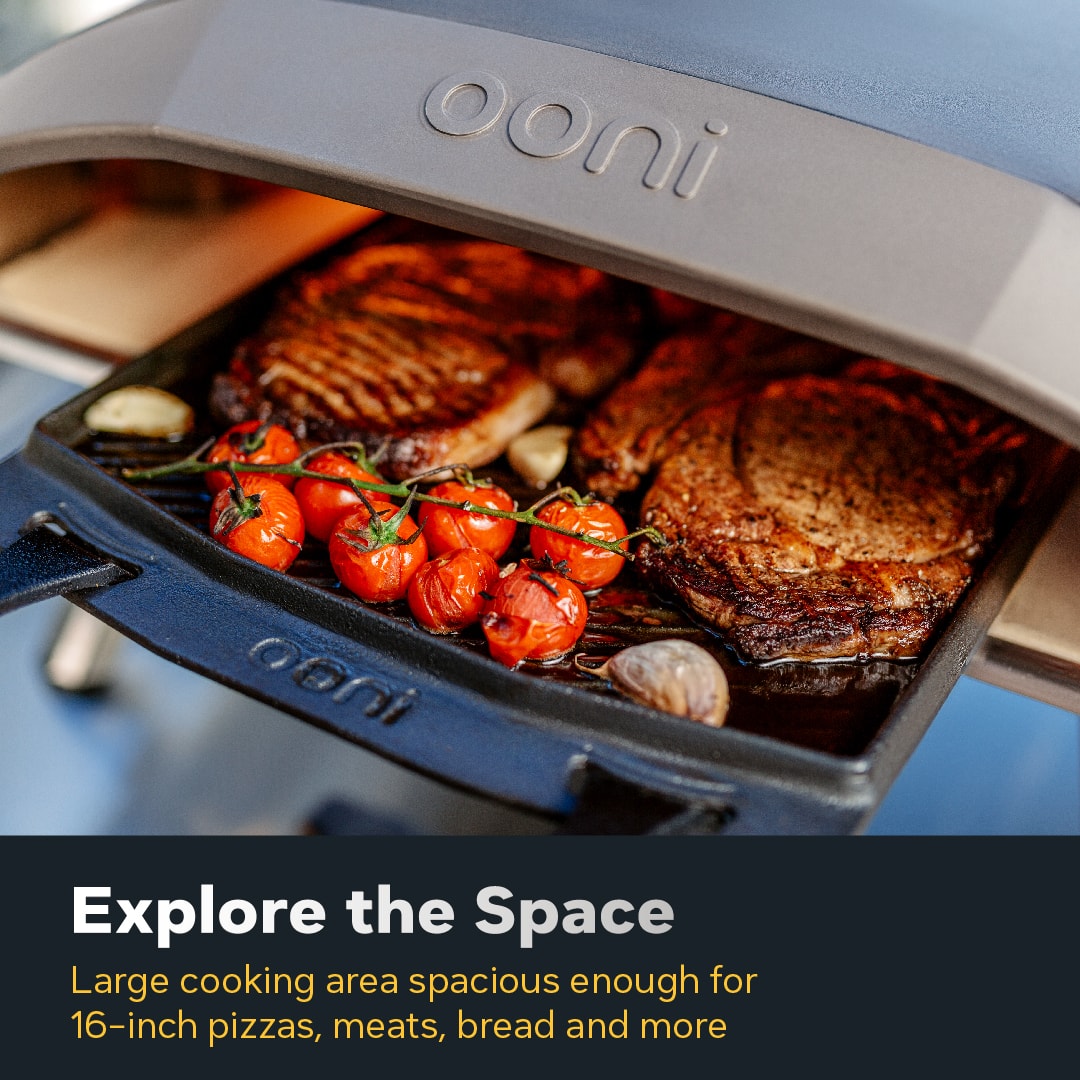 Explore the Space Large cooking area spacious enough for 16-inch pizzas, meats, bread and more.