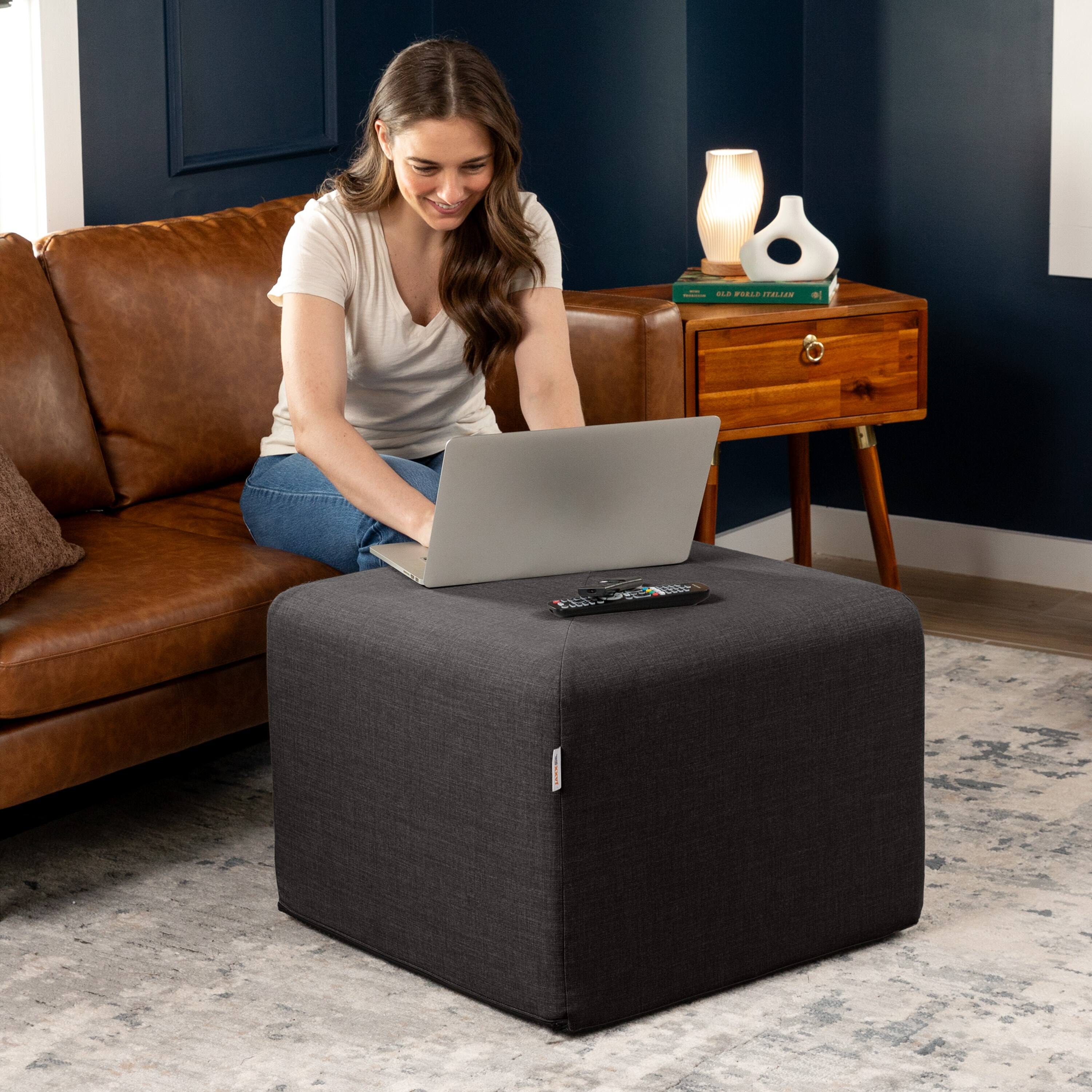 The text on the image reads:

"CA Cacdes l Sr dducs"

This appears to be a mix of letters and possibly a typo. If we try to correct and group it, it might be:

"CA Cacdes l Sr dducs"

However, without more context, it's difficult to determine the exact intended words. If this is a brand or product name, it might be:

"CA Cacdes l Sr dducs"

But it's unclear. If it's a typo, it could be:

"CA Cacdes l Sr dducs"

But again, without more context, it's hard to say. If you have more information or context, I might be able to help further.