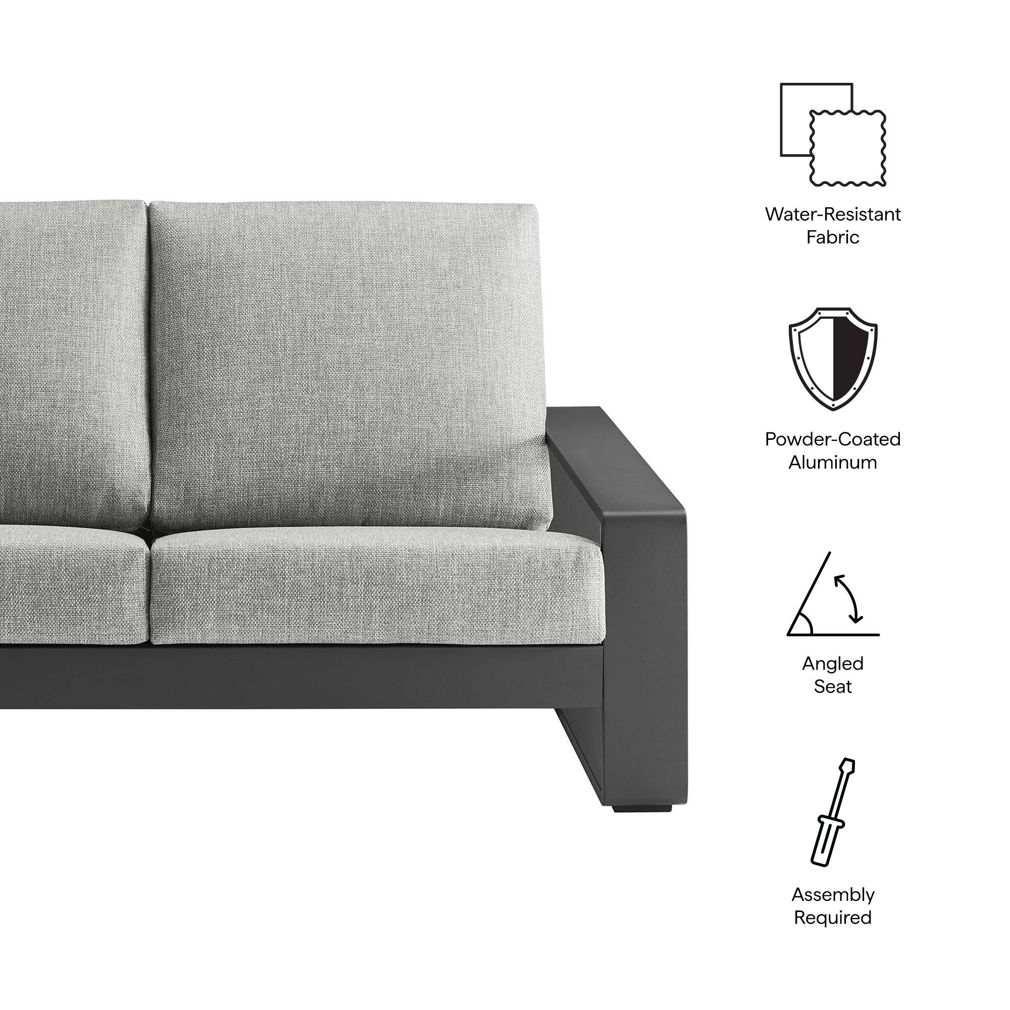 Water-Resistant Fabric  
Powder-Coated Aluminum  
Angled Seat  
Assembly Required