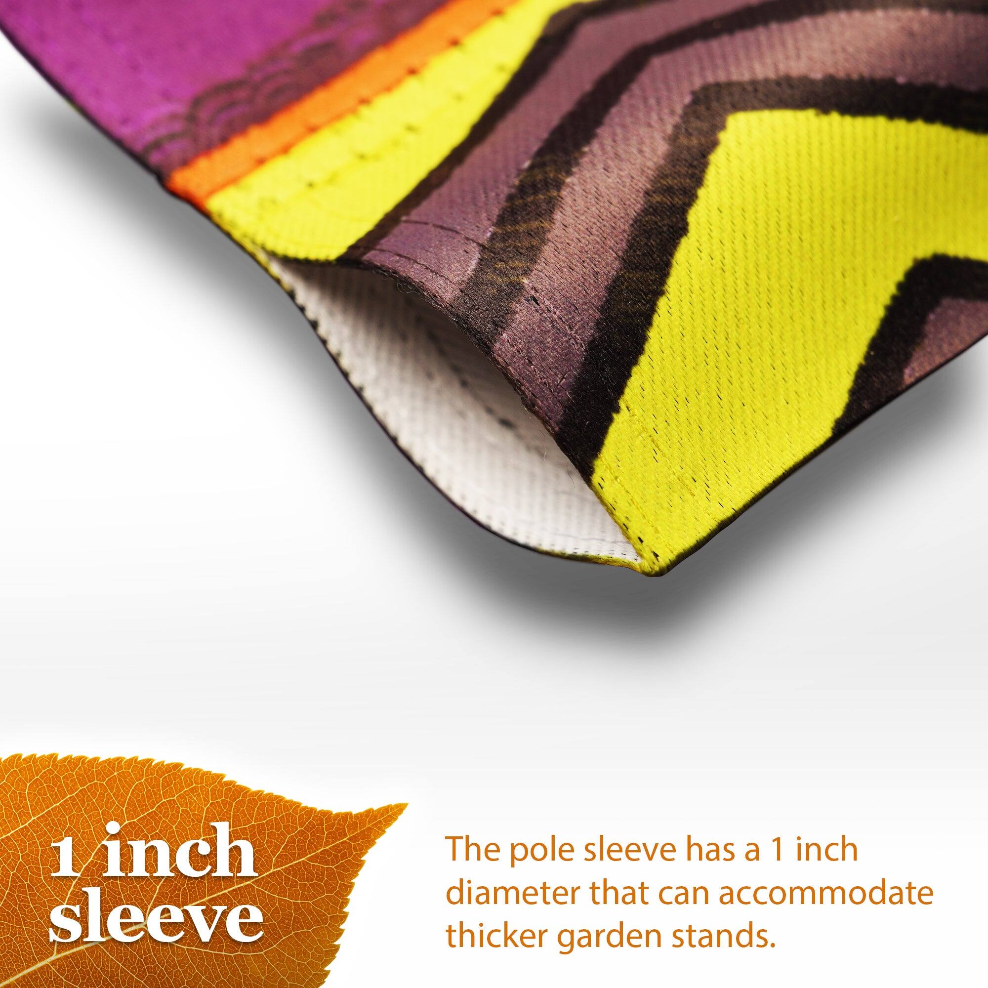 1 inch sleeve

The pole sleeve has a 1 inch diameter that can accommodate thicker garden stands.