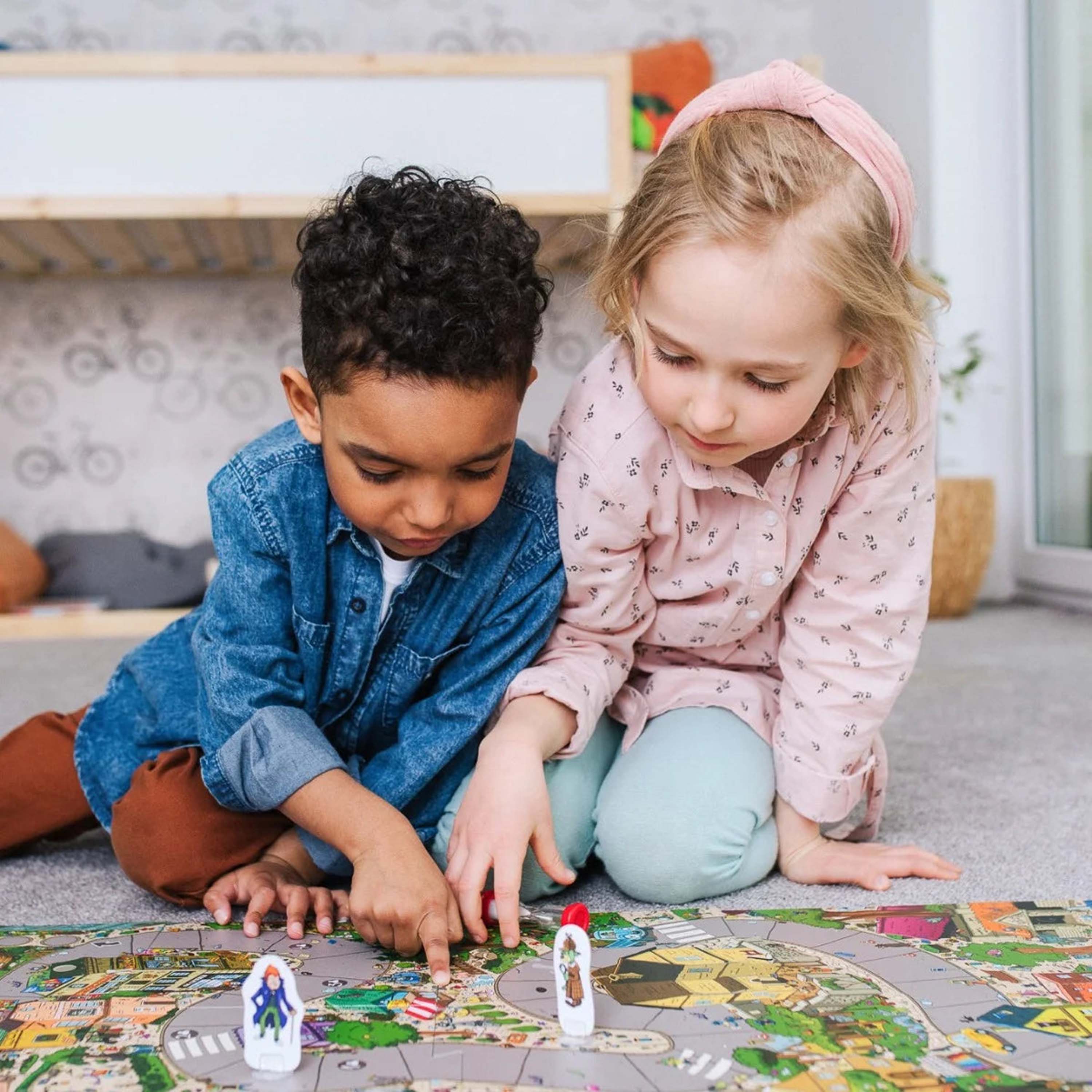 Alt View 4. Trefl - Trefl Games Spy Guy.