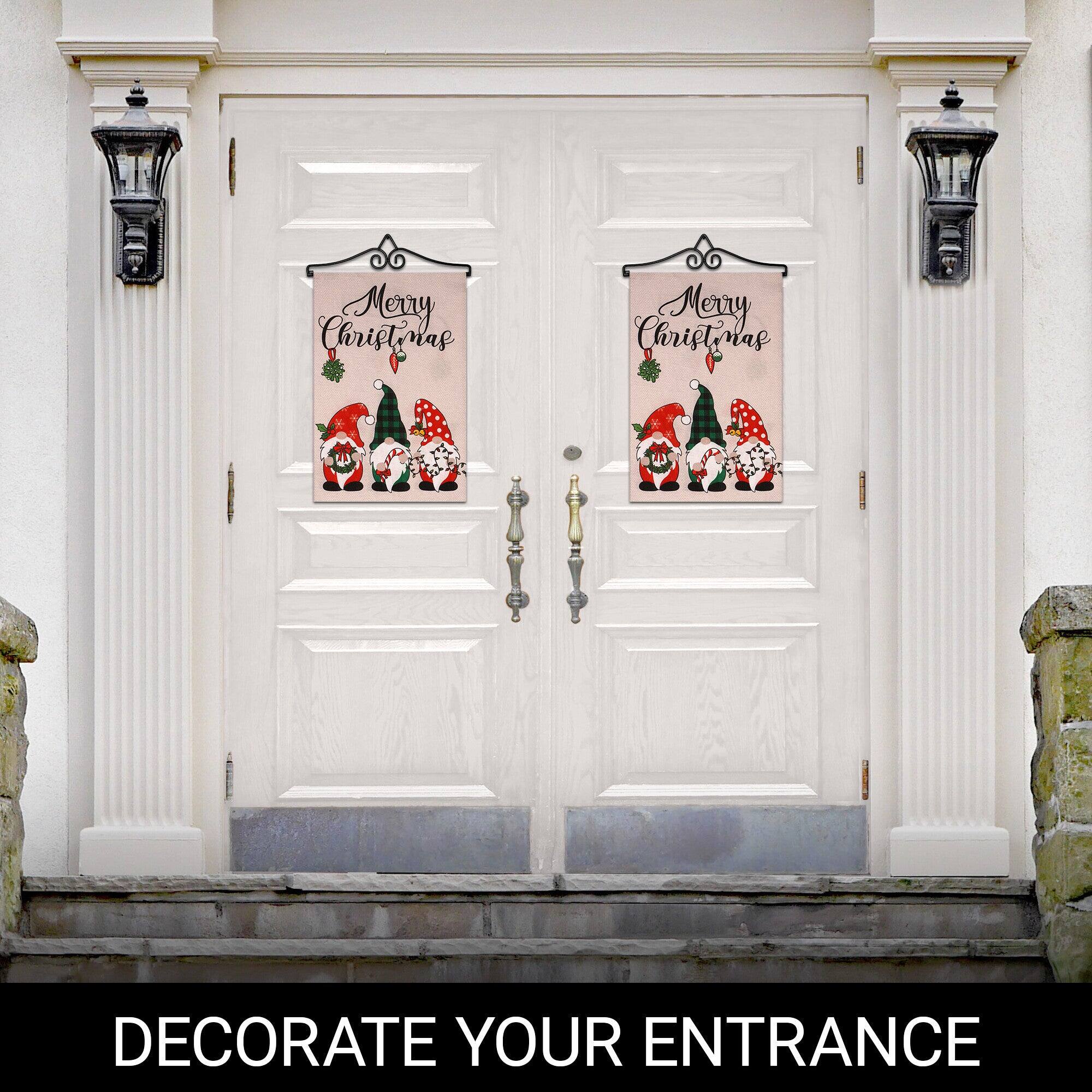 Merry Christmas  
Merry Christmas  

DECORATE YOUR ENTRANCE