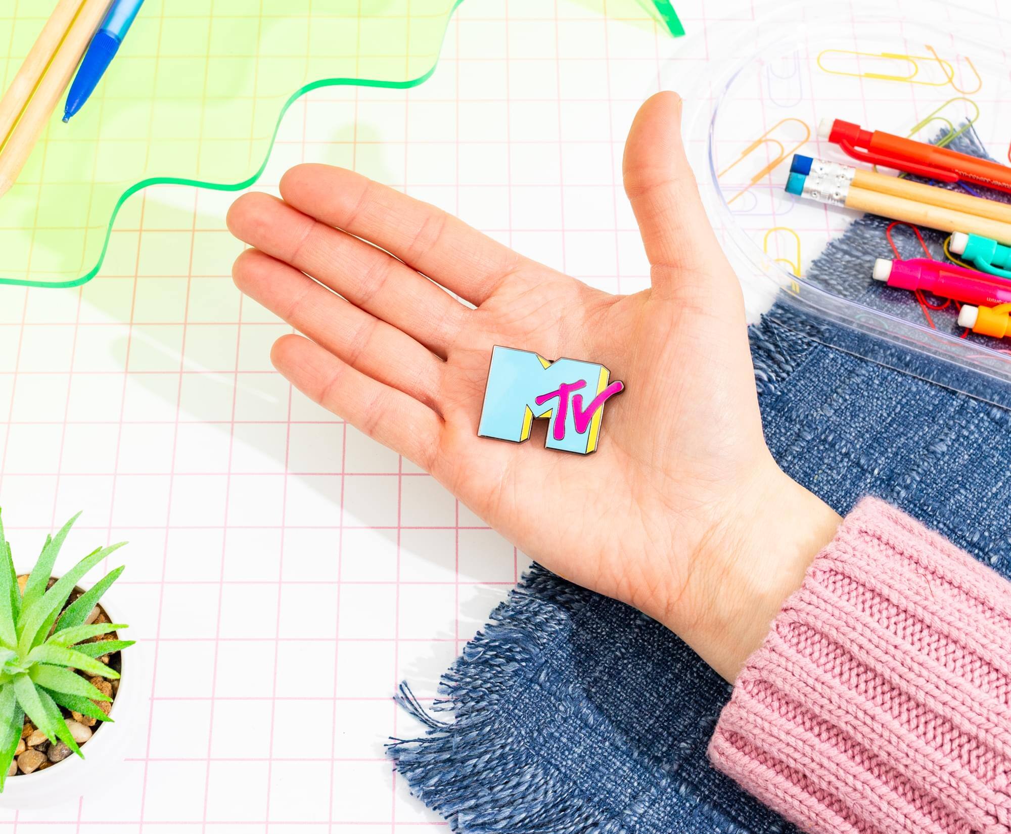 Alt View 5. SalesOne LLC - MTV Retro Blue Logo Enamel Pin - Blue.