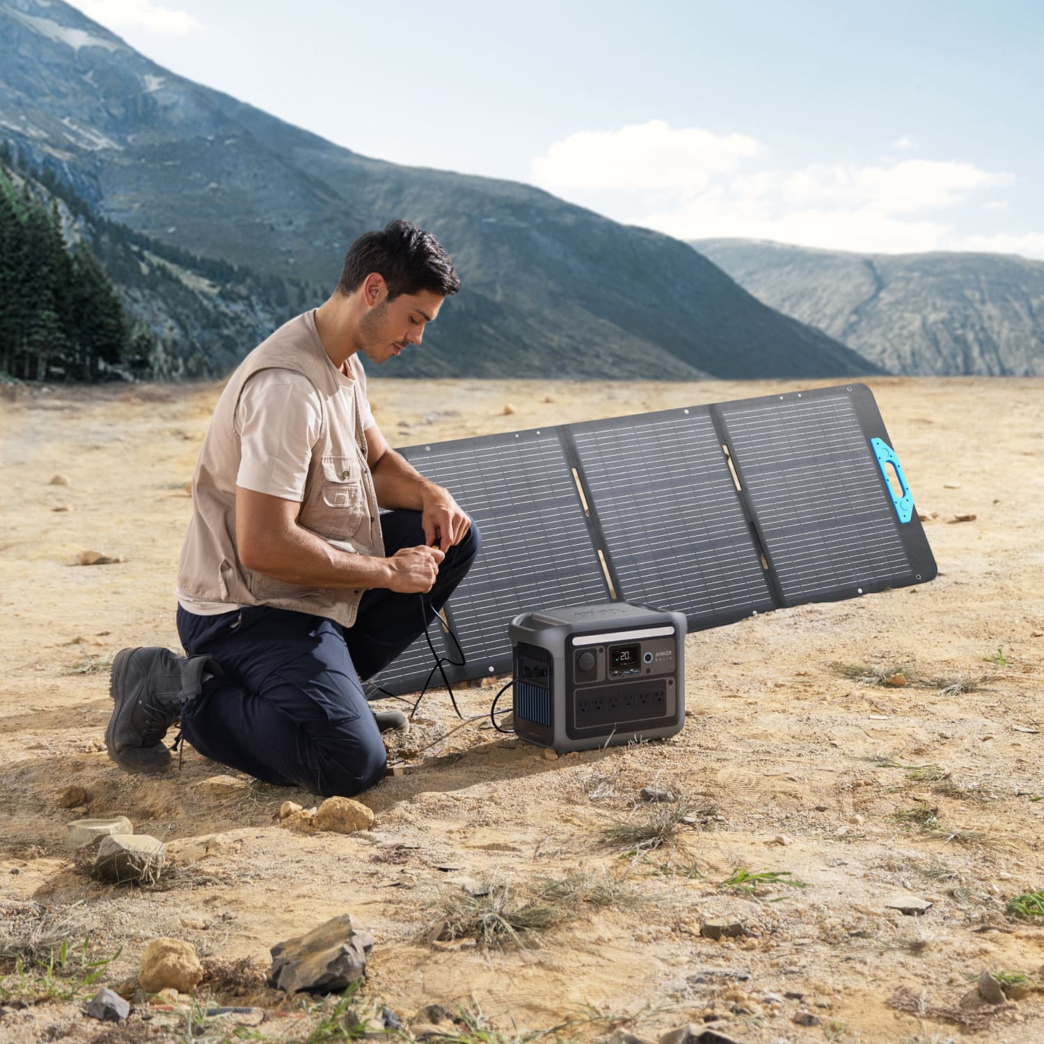 Alt View 19. Anker - SOLIX C1000X Portable Power Station 1056Wh for Home Backup,Outdoor Camping,RV - Black - Black.